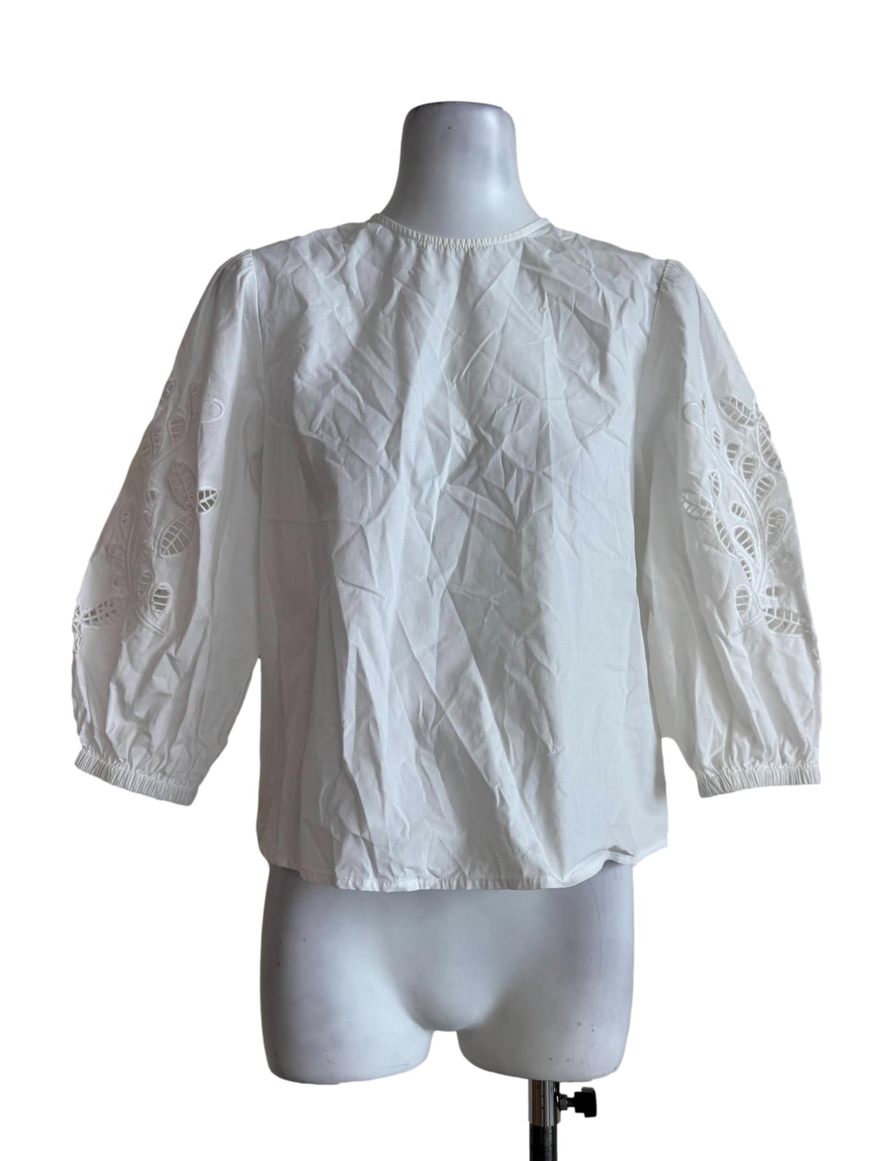 Daisy White Embroidery Sleeve Blouse