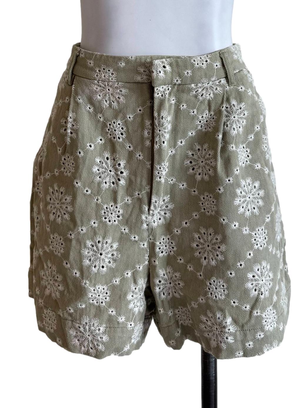 Avocado Green Embroidery Short Pants