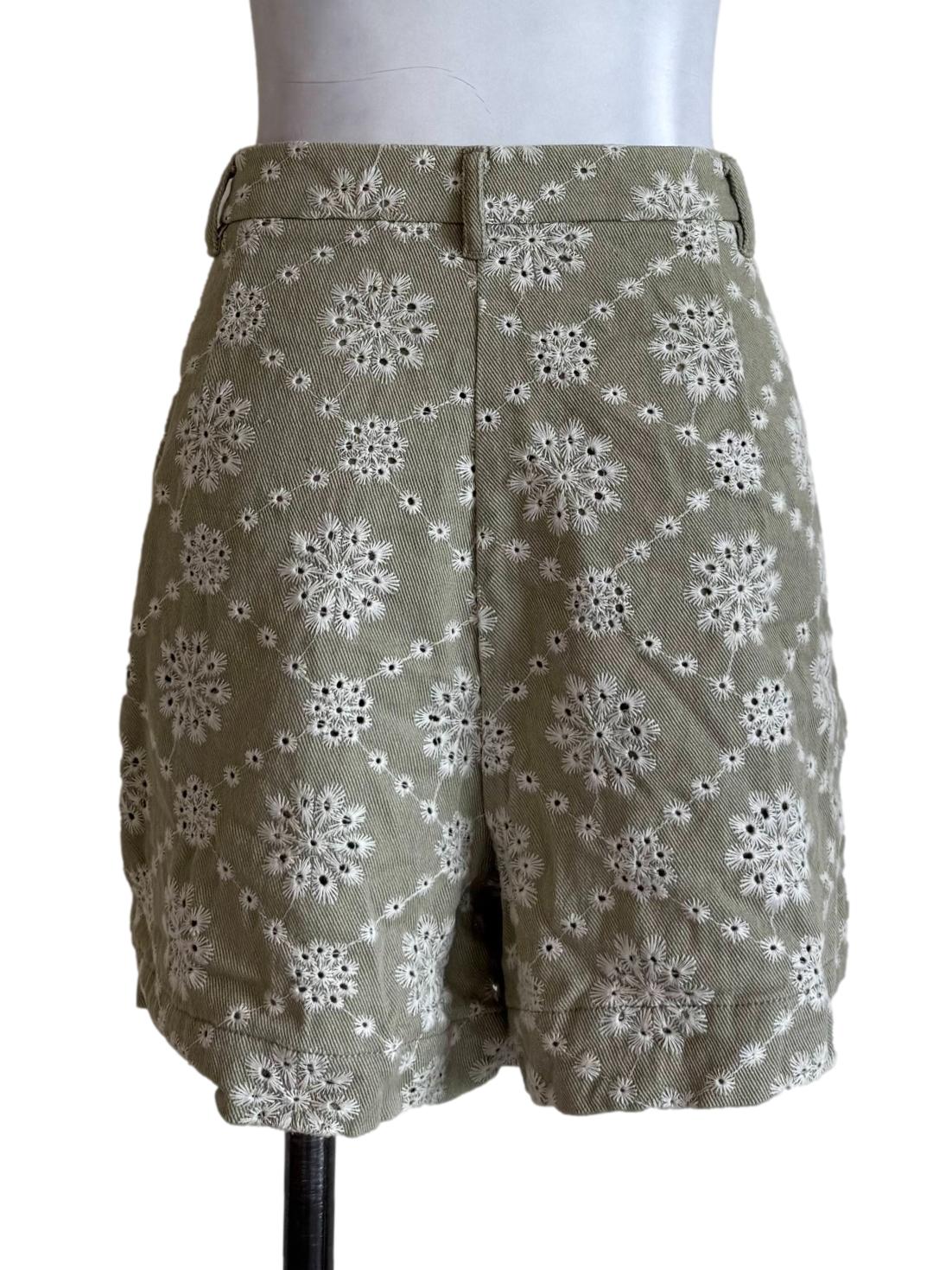 Avocado Green Embroidery Short Pants