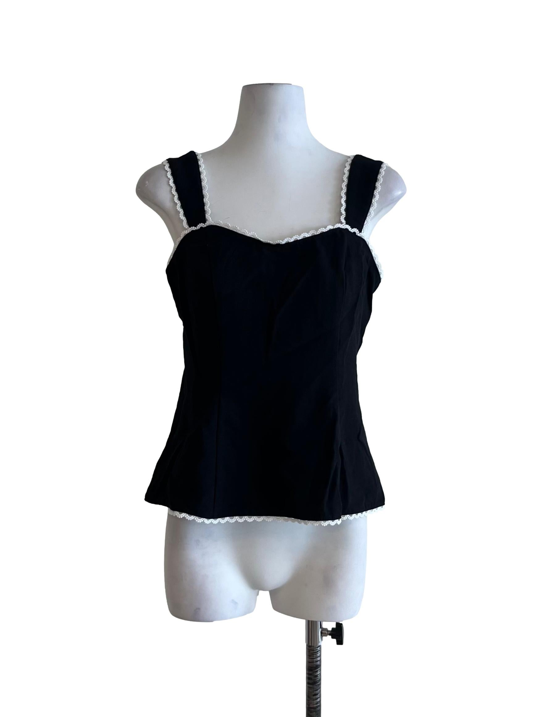 Black Sweetheart Neckline Sleeveless Top
