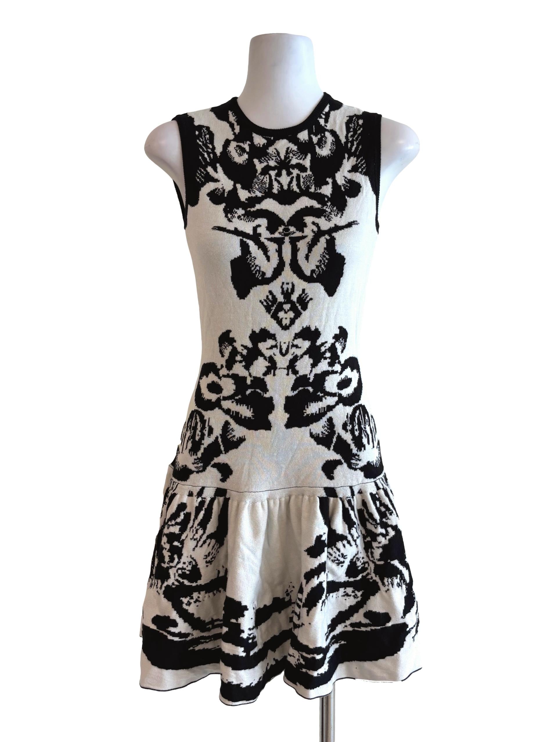Pearl White Black Floral Drop Waist Dress LB