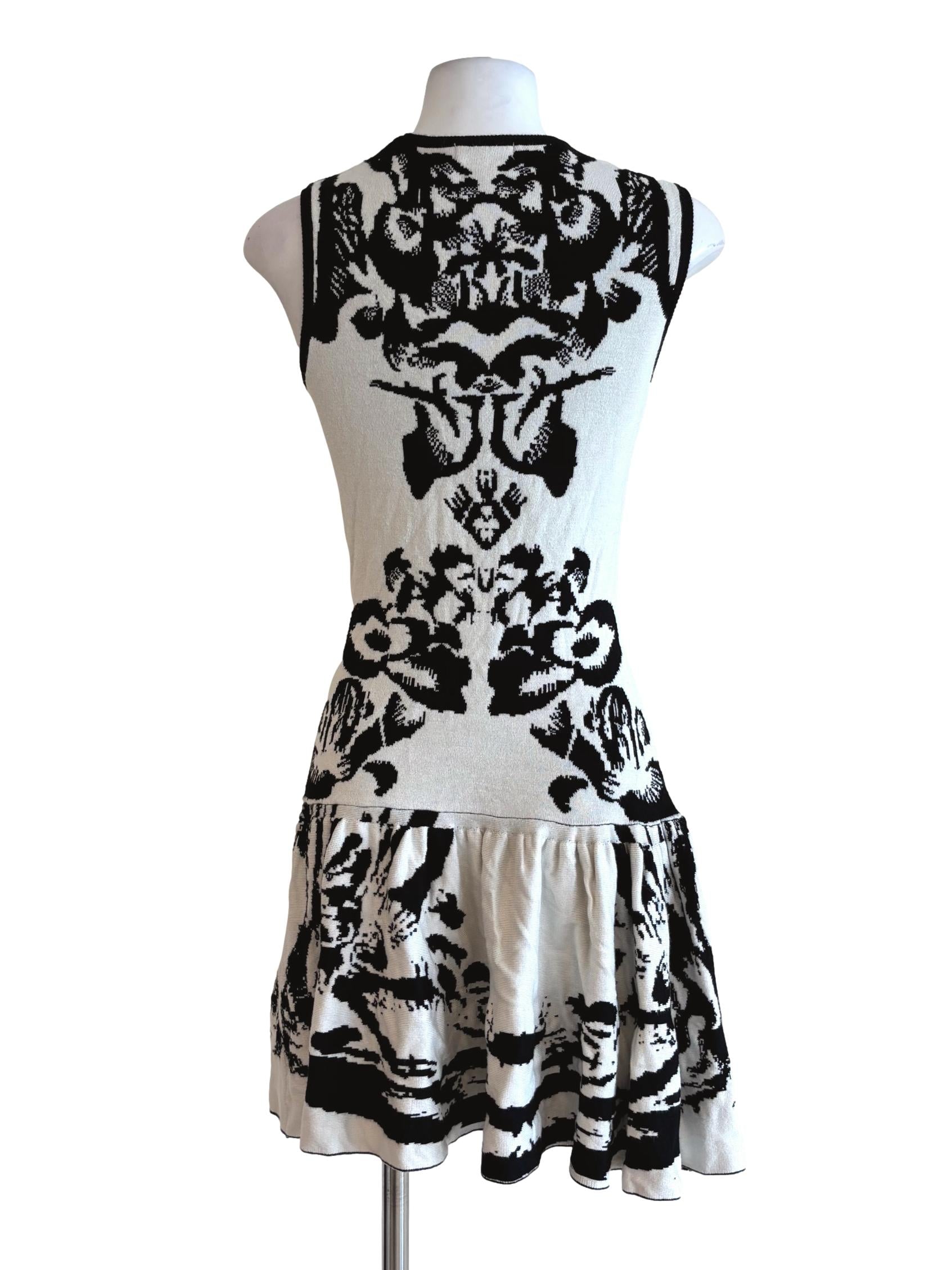 Pearl White Black Floral Drop Waist Dress LB