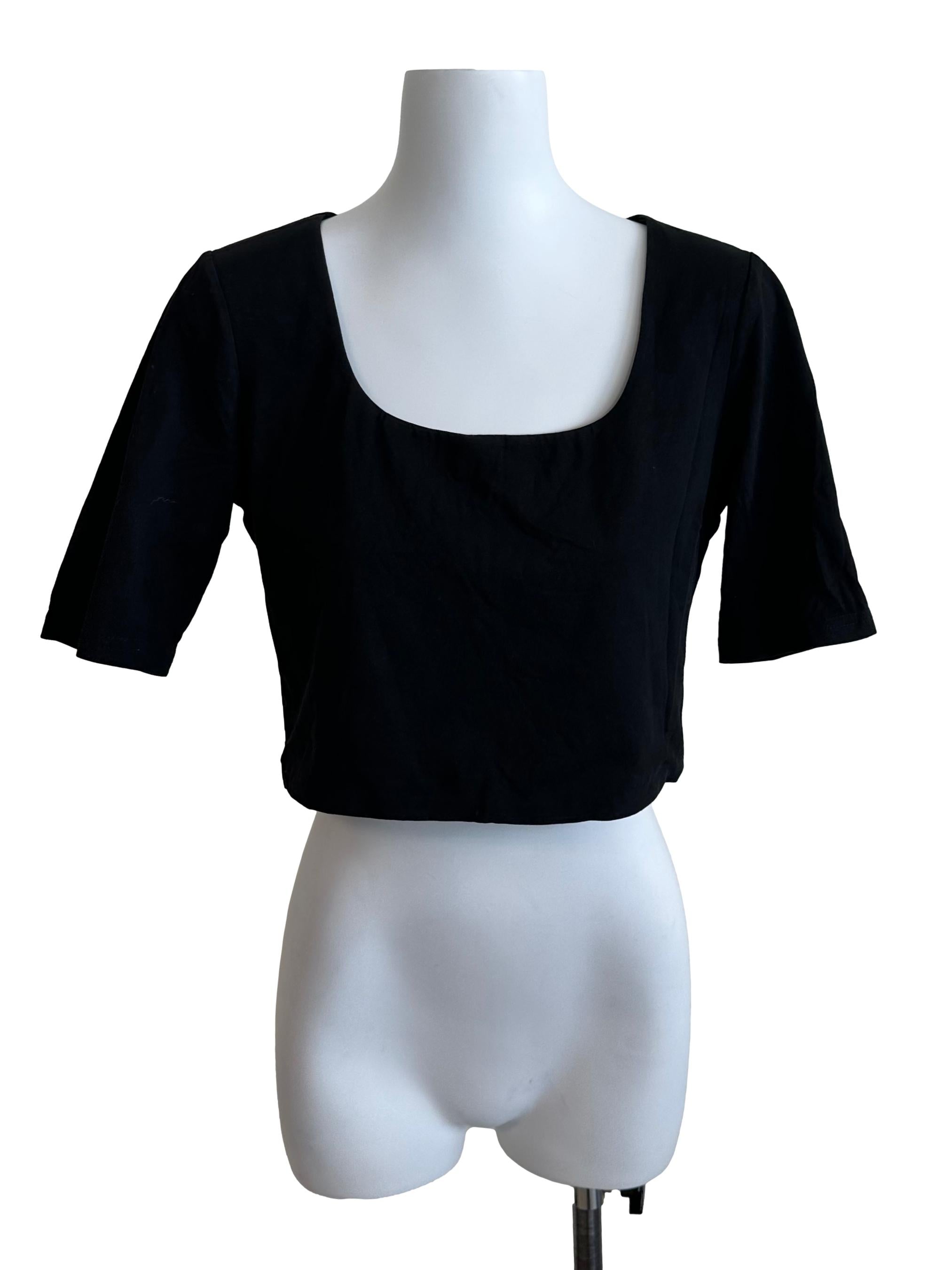Raven Black Scoop Neck Fitted Crop Top