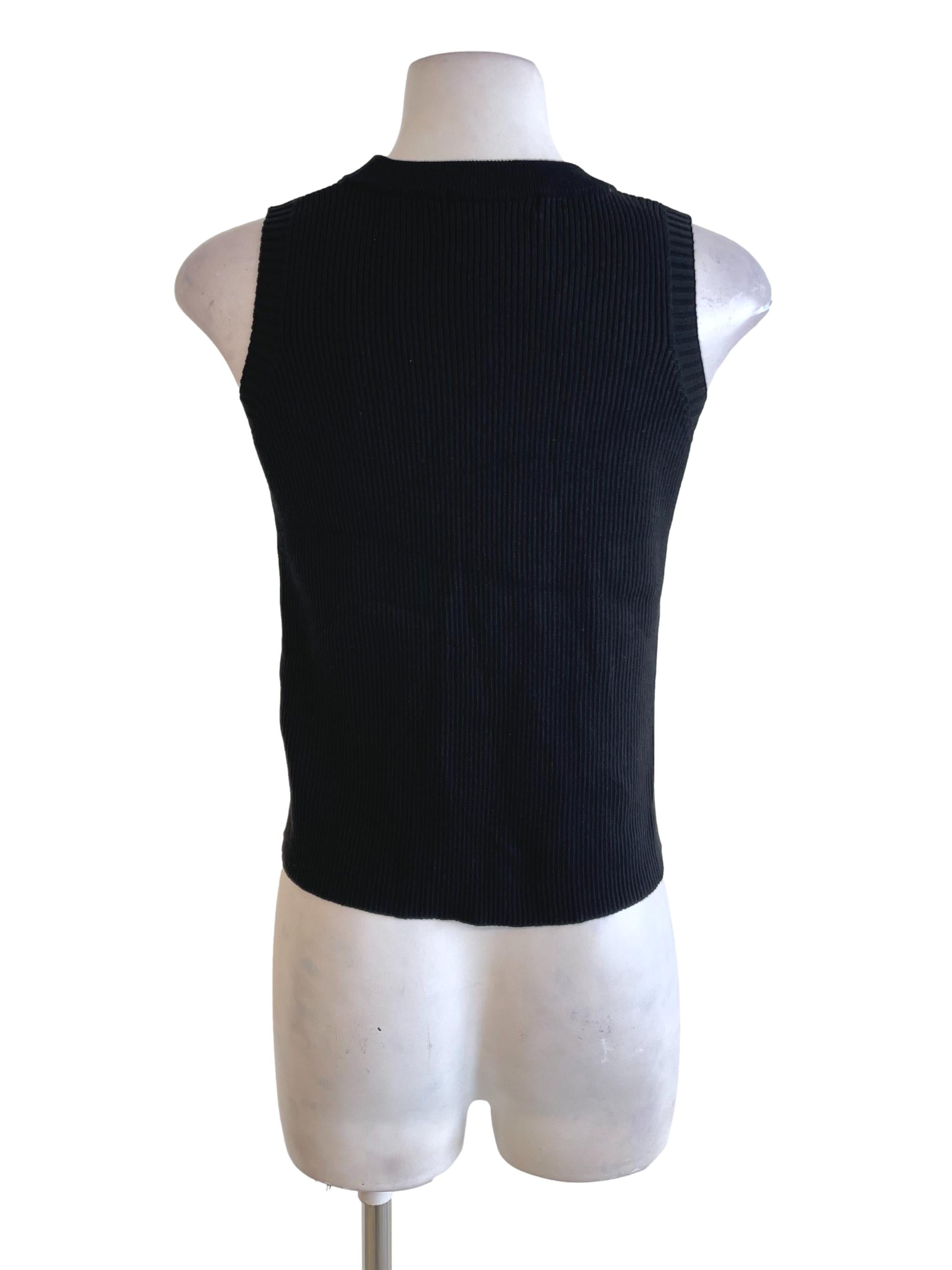 Black Jewel Neck Sleeveless Top