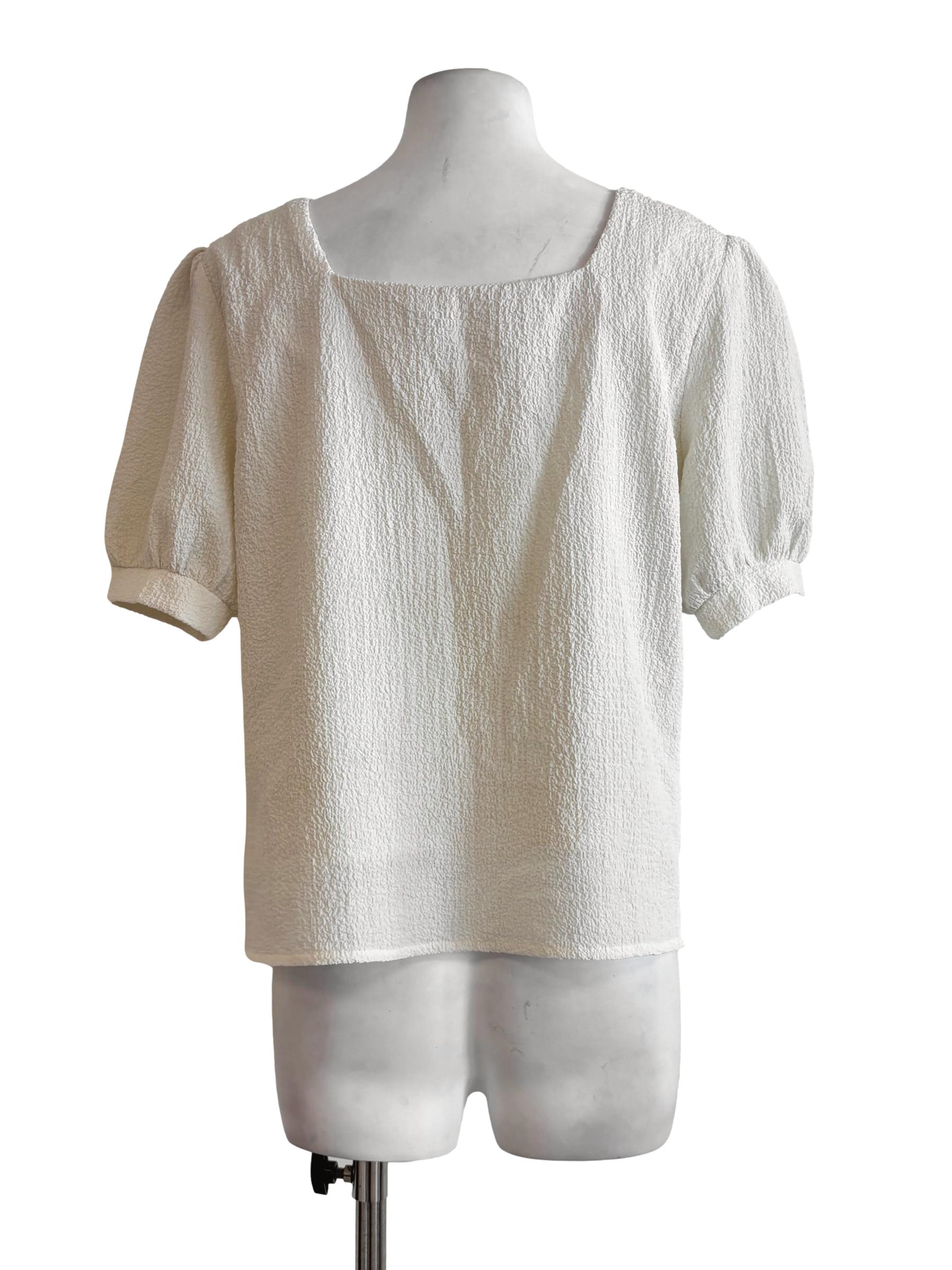 Ivory White Buttoned Textured Blouse
