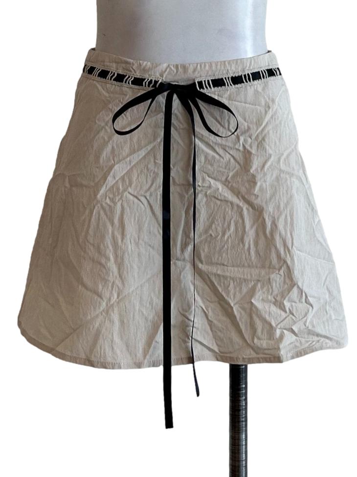 Beige And Black Bow A-Line Skirt