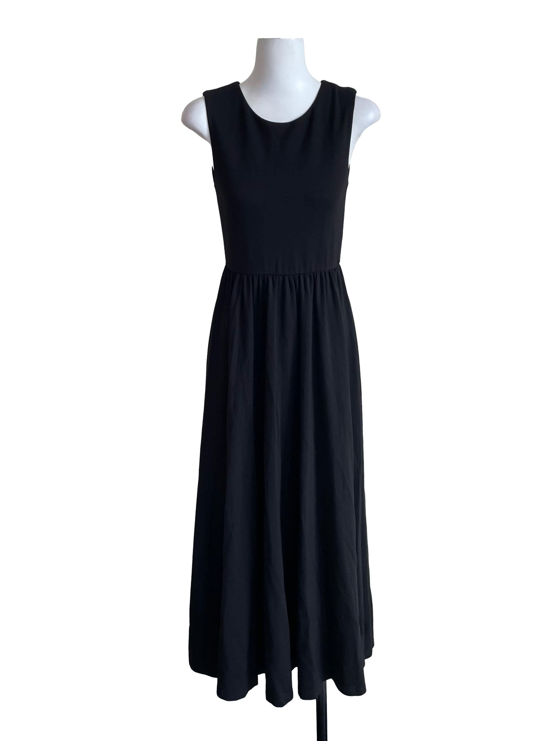 Black Sleeveless Bouffant Dress