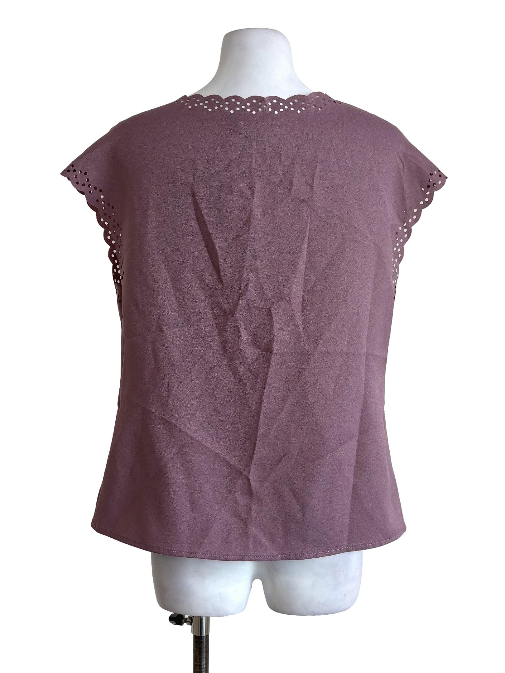 Mauve Eyelet Hem Sleeveless Top