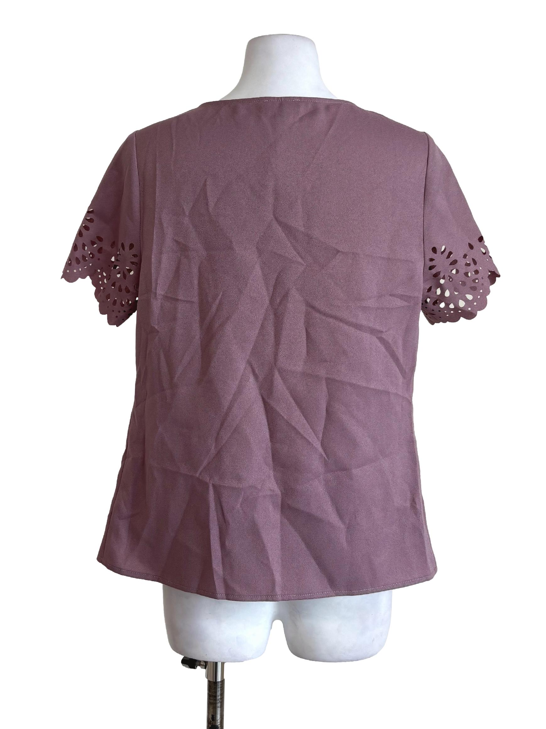 Mauve Short Sleeves Eyelet Top
