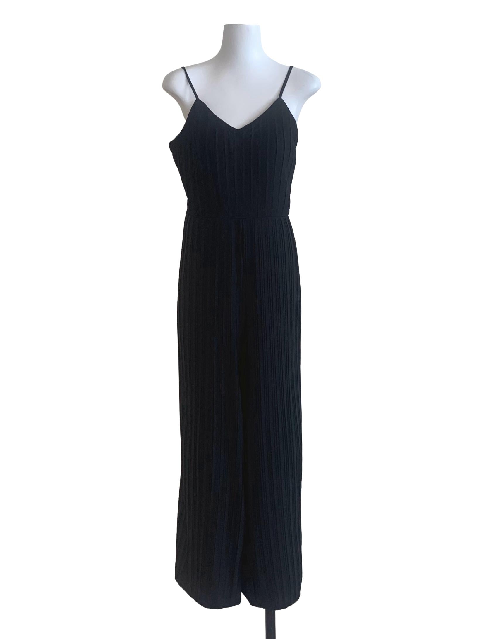 Black V Neck Pleated Jumpsuit