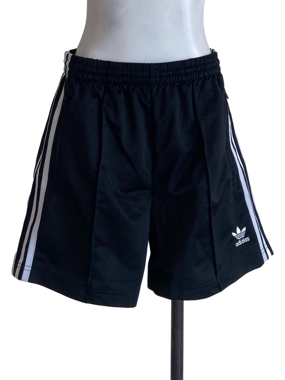 Black & White Stripe Short Pants