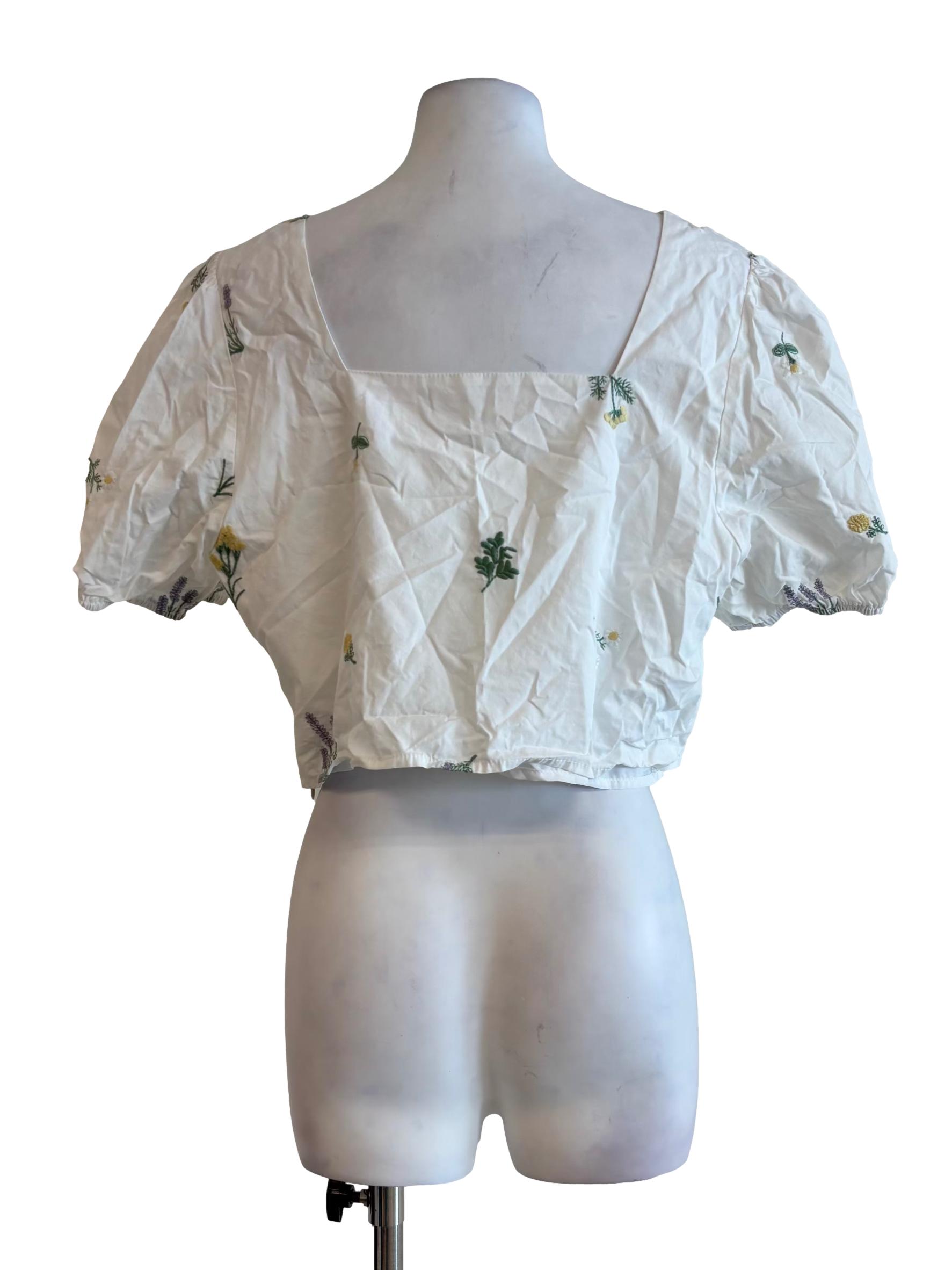 Powder White Embroidered Cotton Top