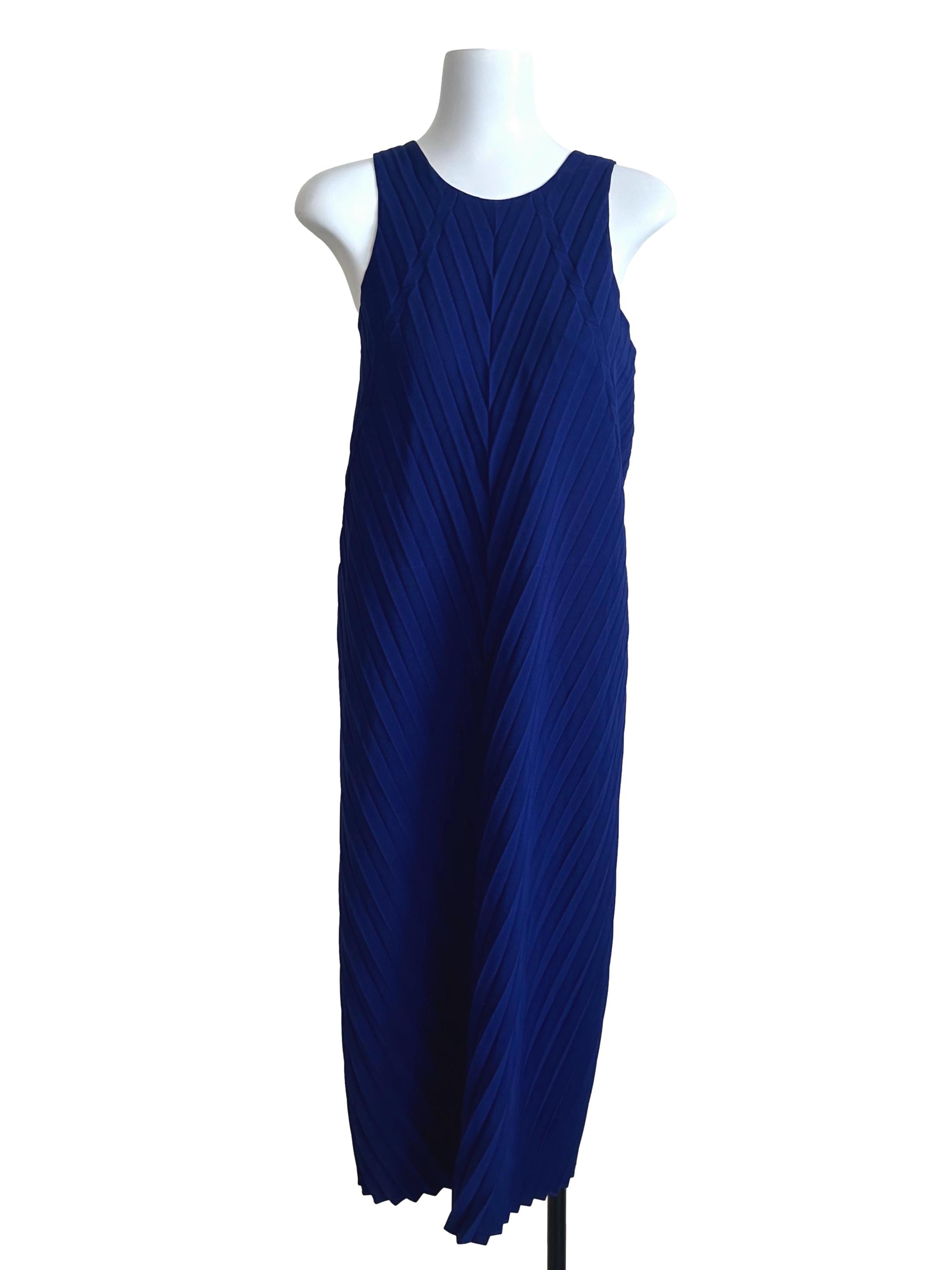 Navy Blue Round Neck Pleated Dress