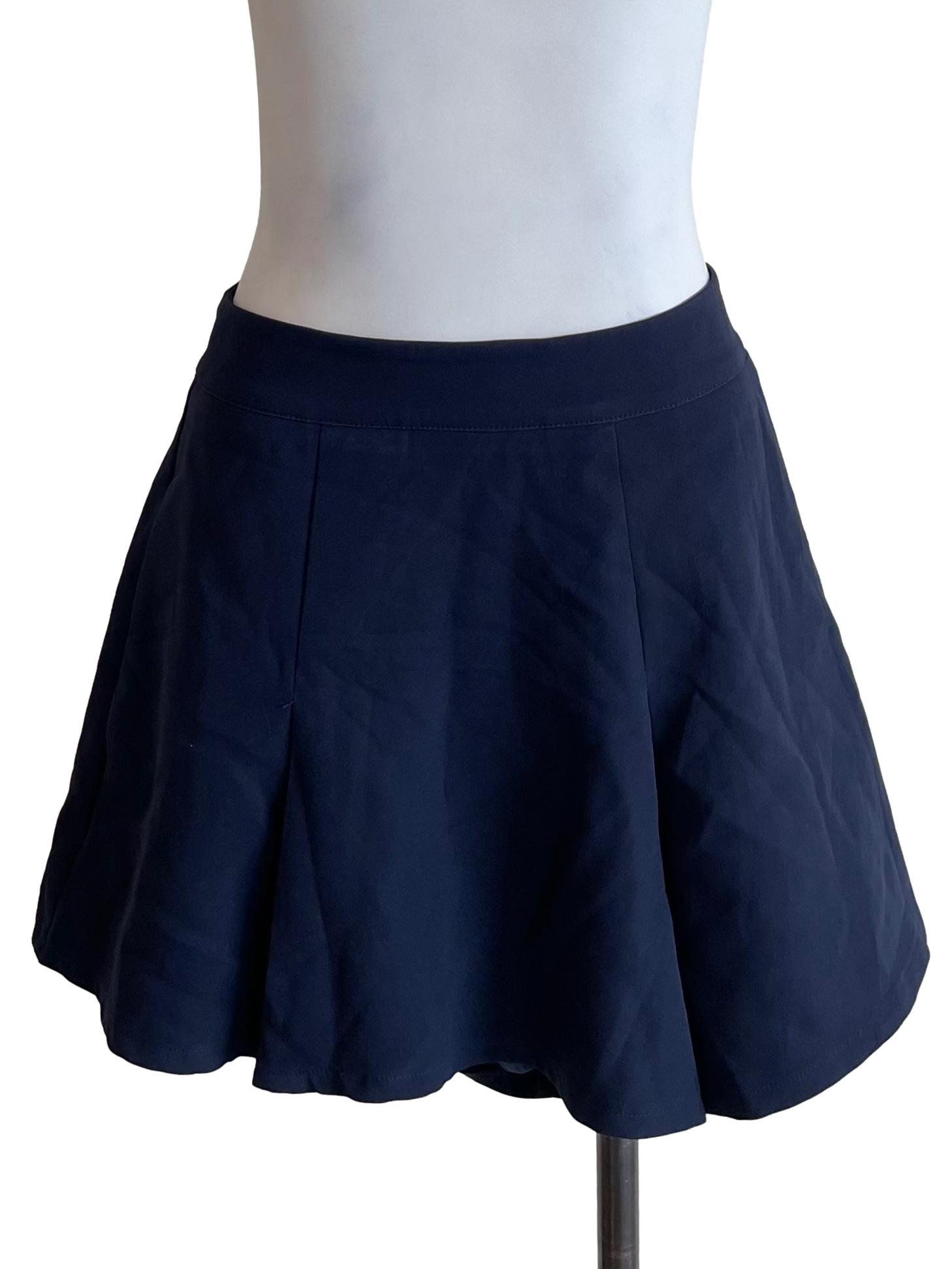 Navy Pleated Puff Skorts