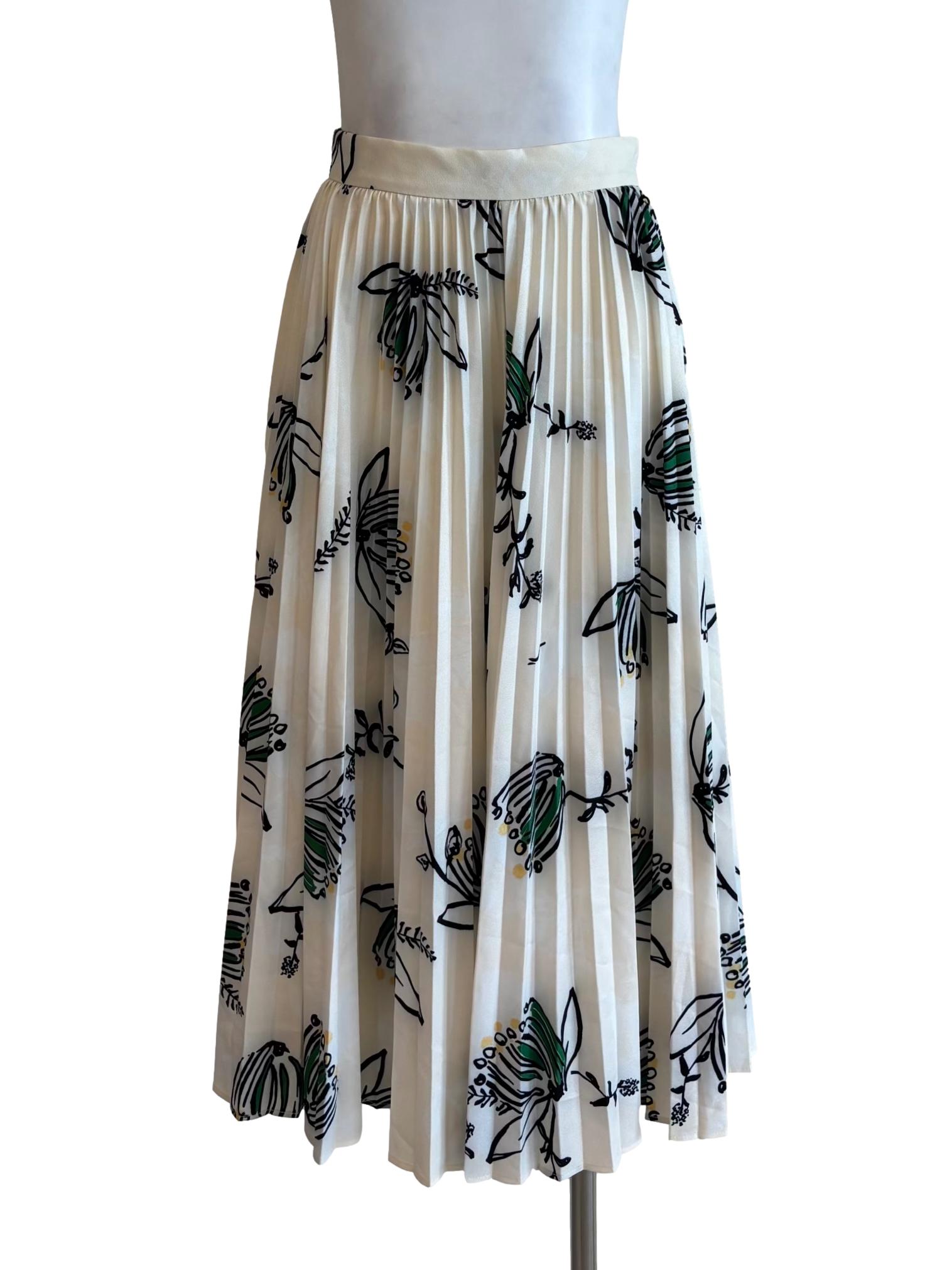 Ivory White Floral Pattern Pleated Skirt