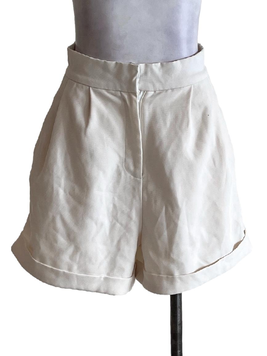 Pearl White Short Pants TTR