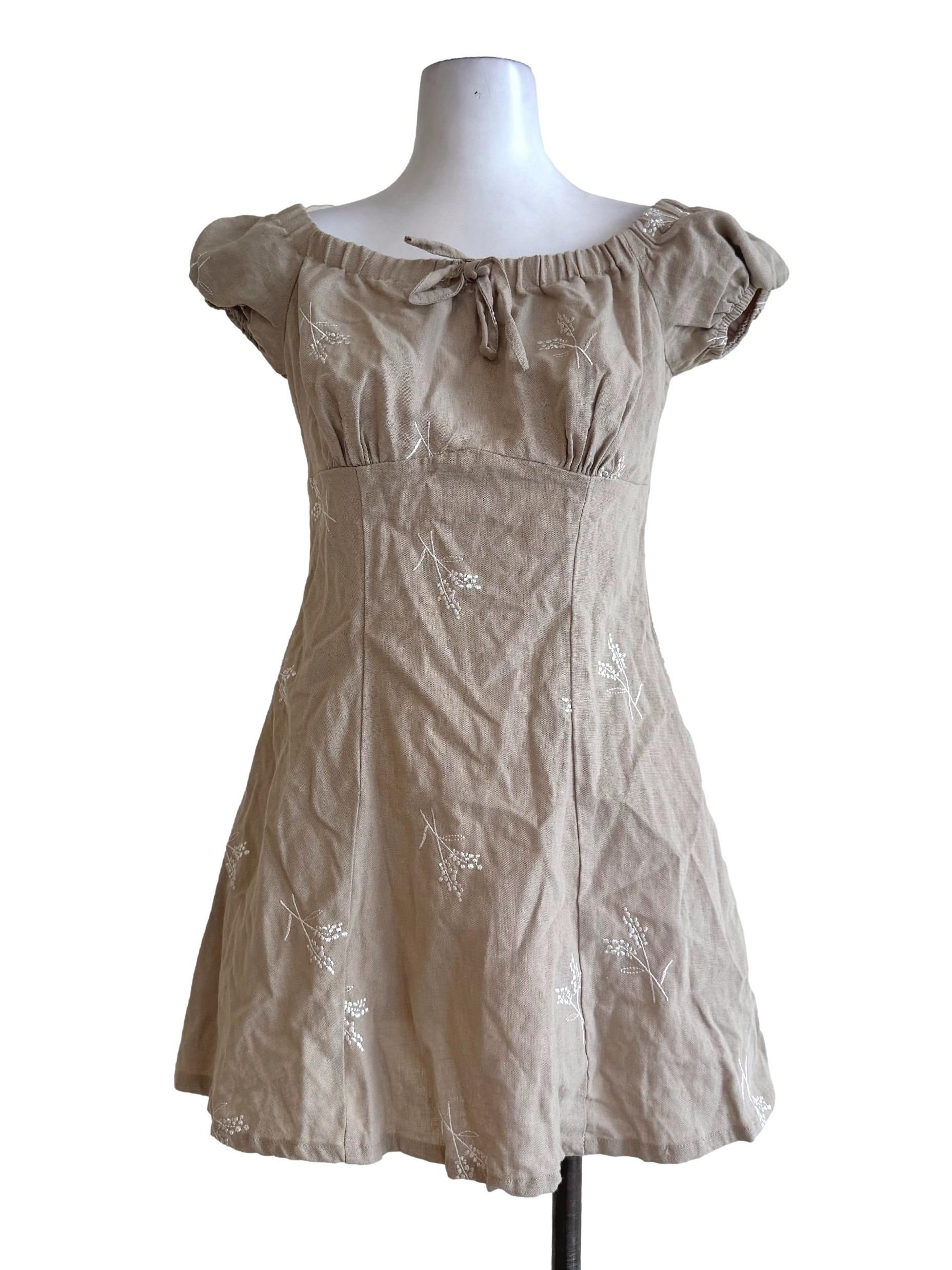 Gunny Brown Queen Anne Neck Dress