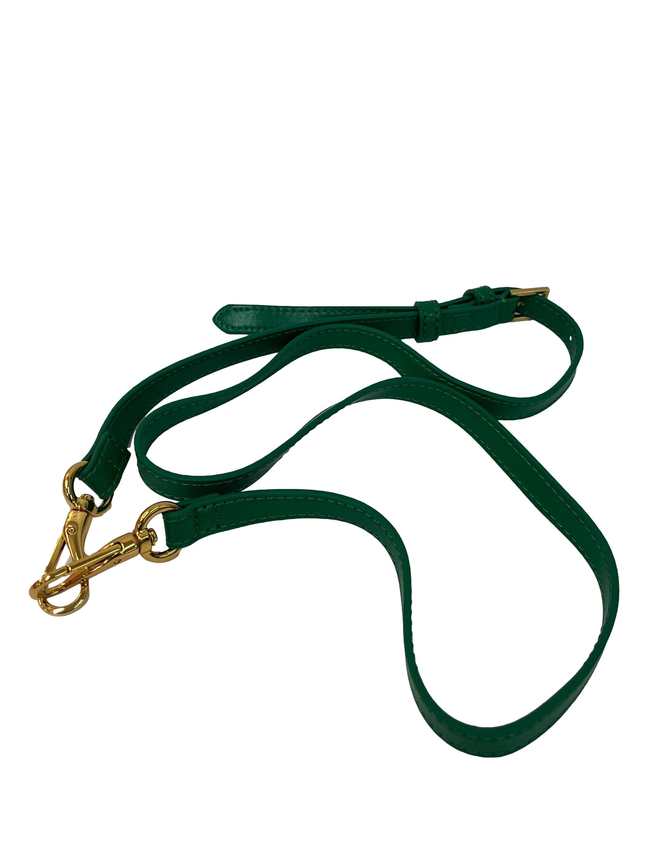 Green Textured Handbag With Changeable Straps