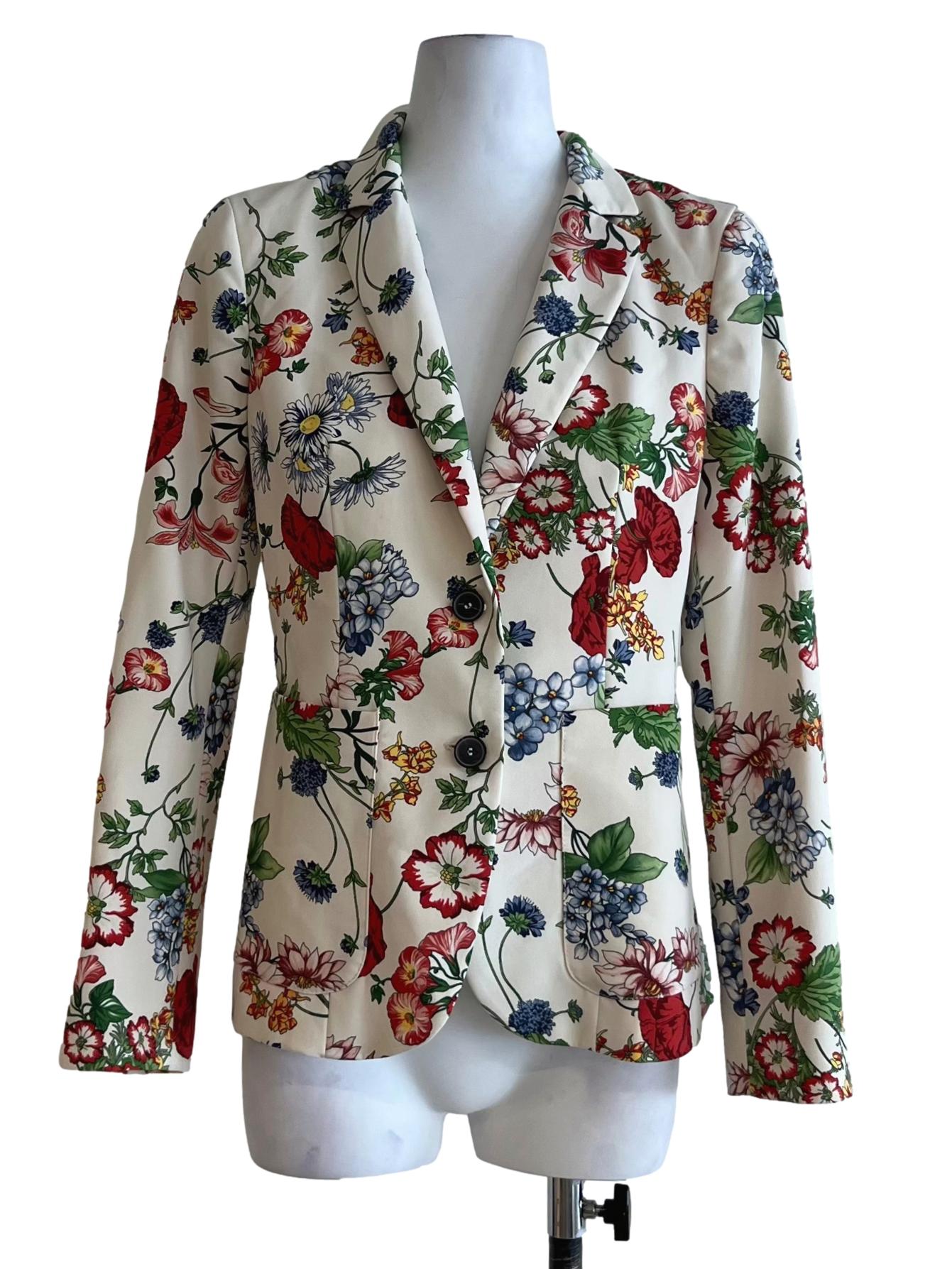 White Wing Collar Single-Breasted Blazer