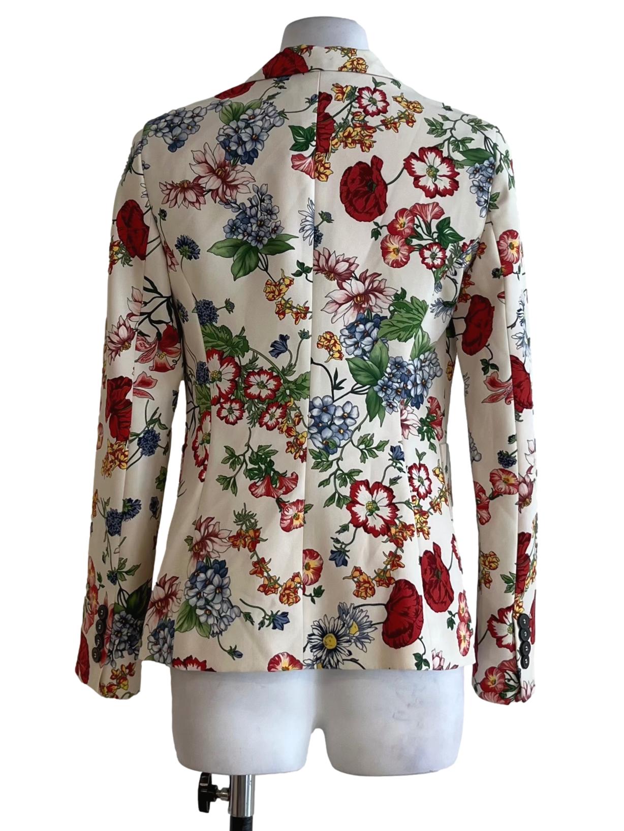 White Wing Collar Single-Breasted Blazer
