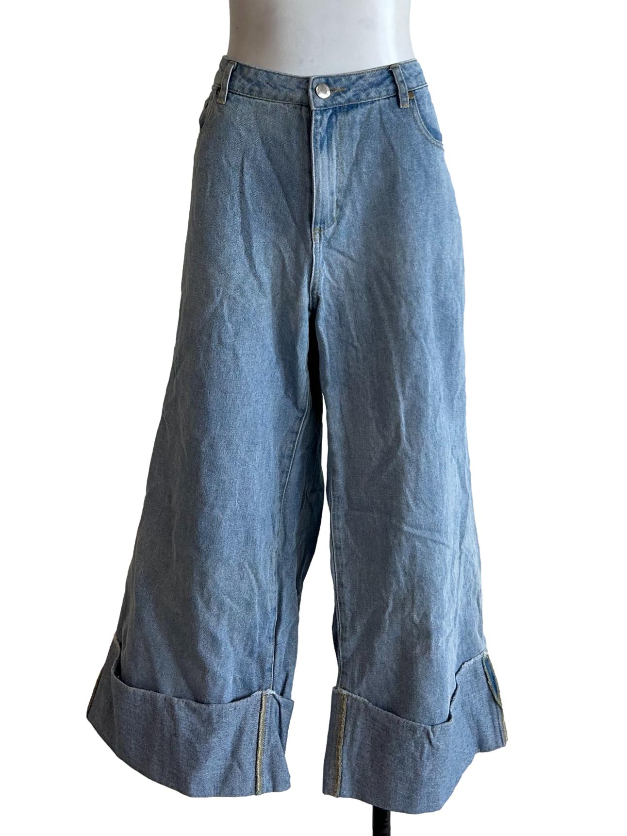 Blue Wash Turn-Up Cropped Denim Jeans