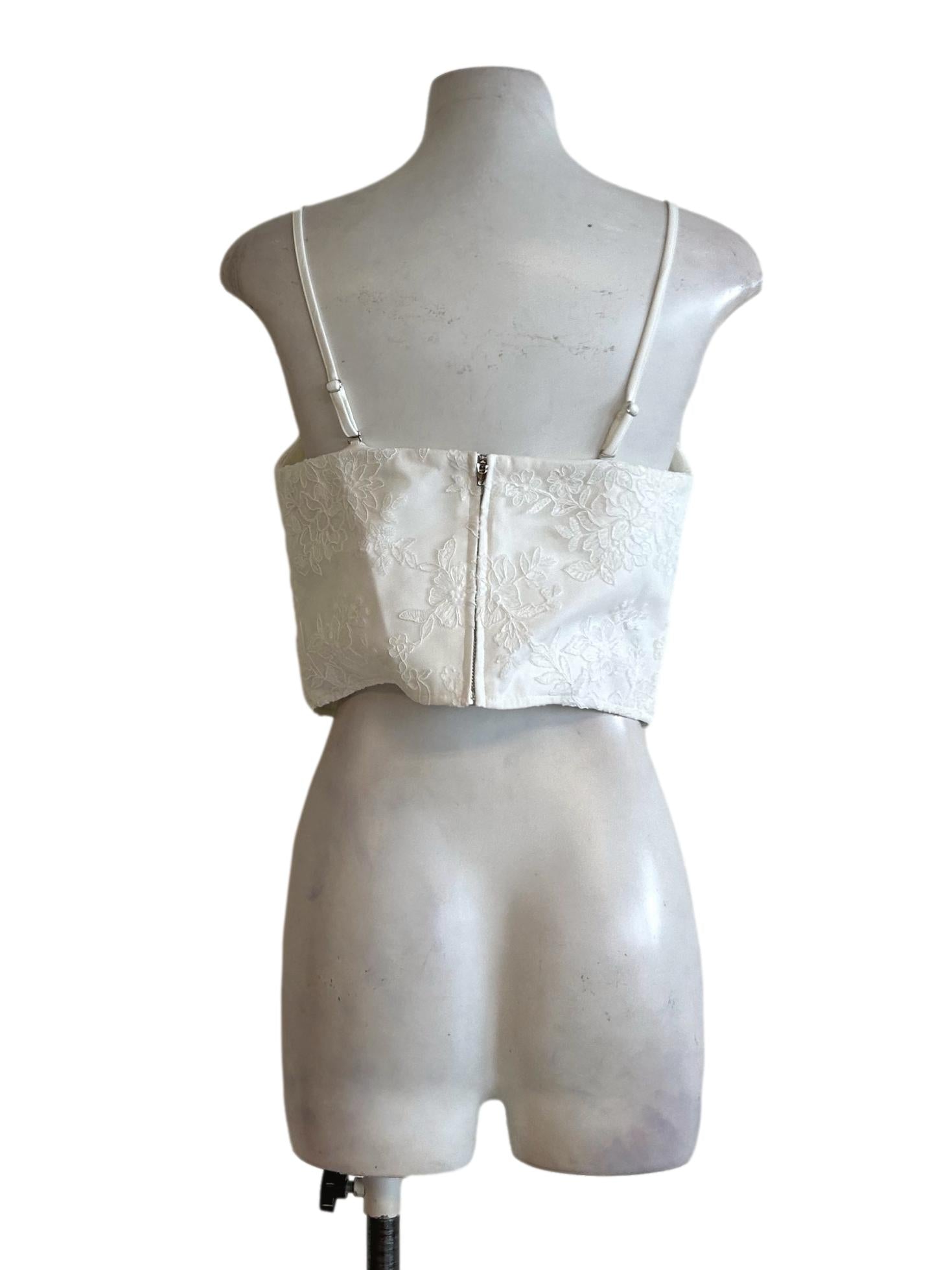 Powder White Lace Sleeveless Top