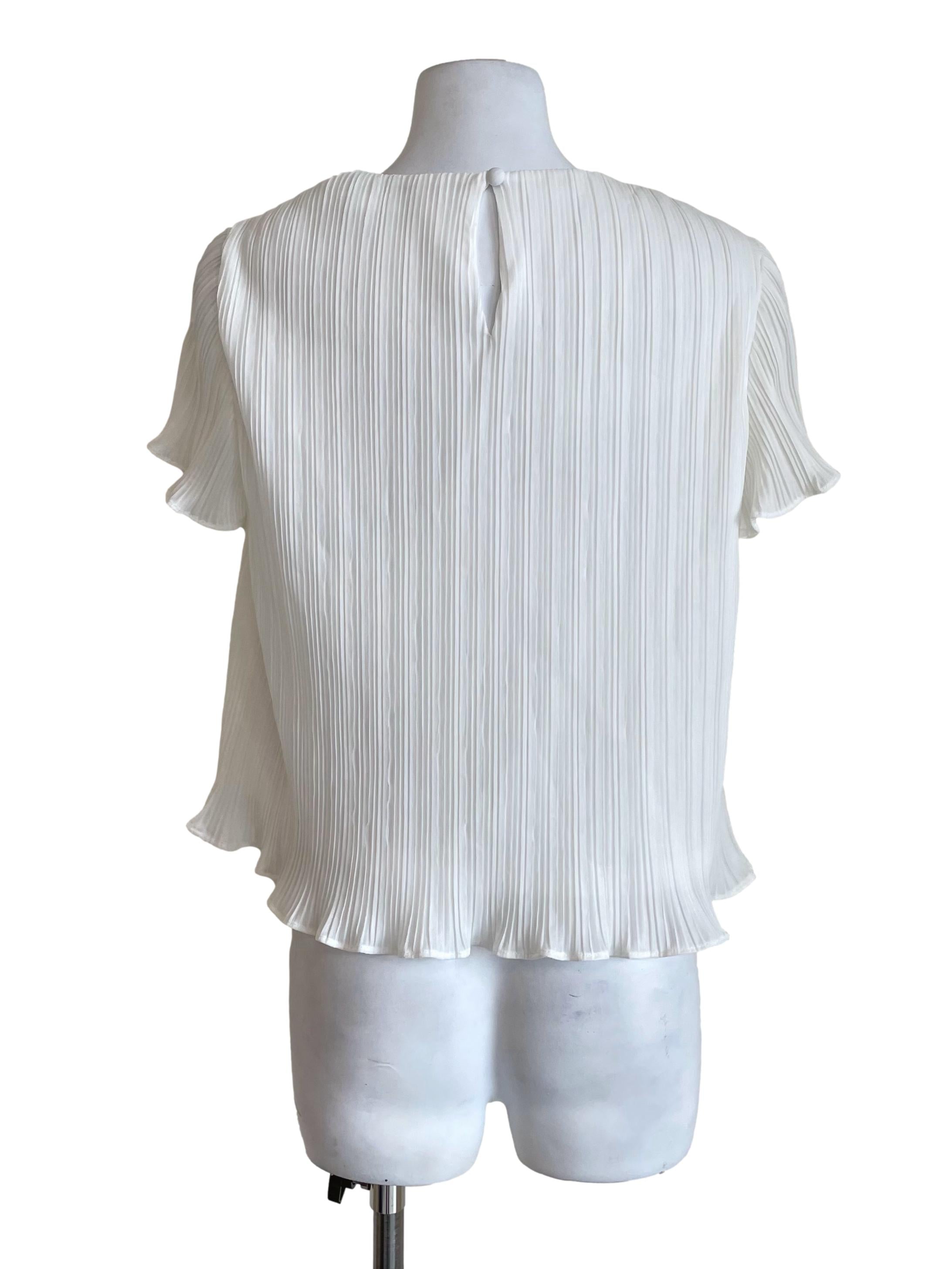 White Accordion Wavy Tee TWL