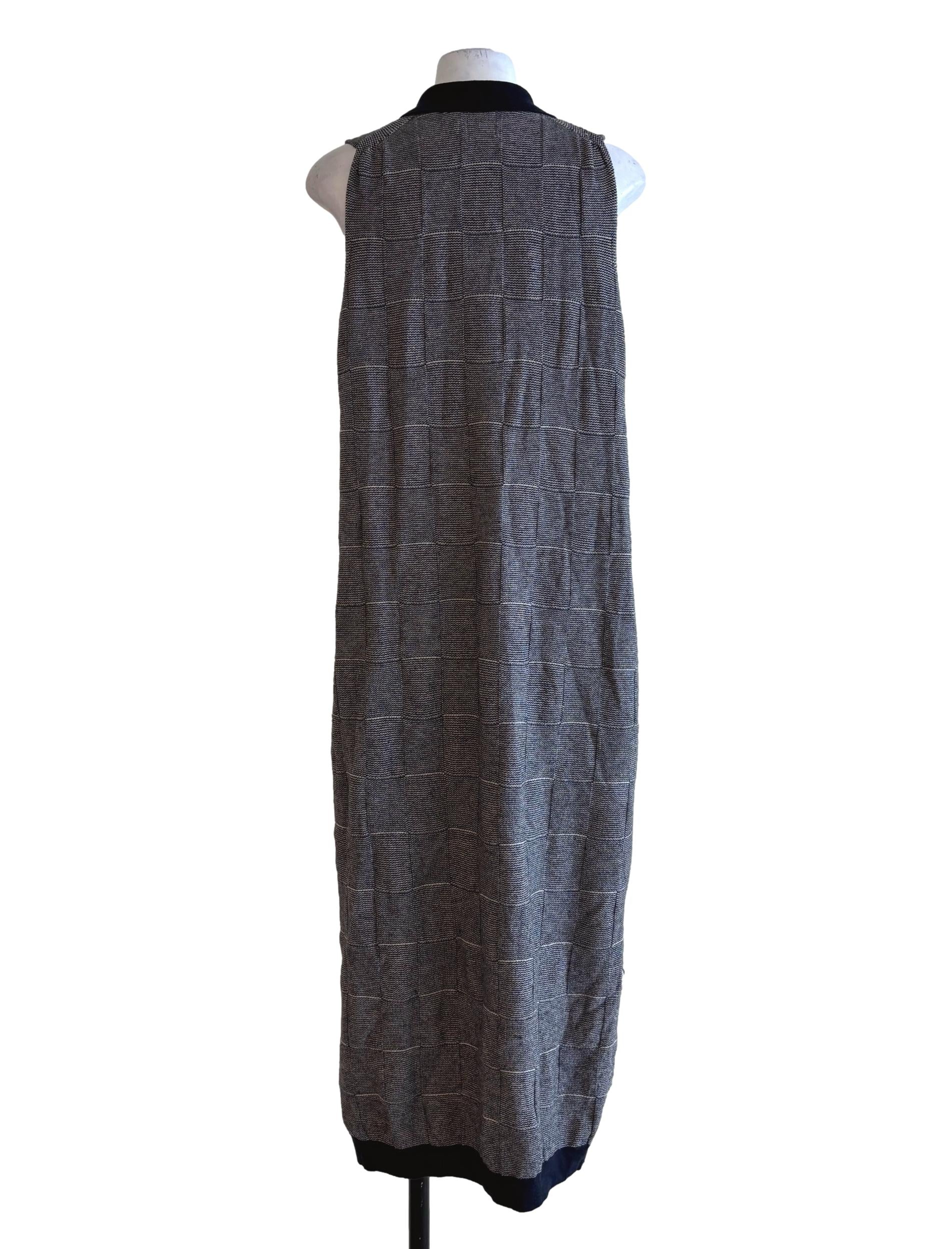 Snow Grey Sleeveless Cotton Straight Dress
