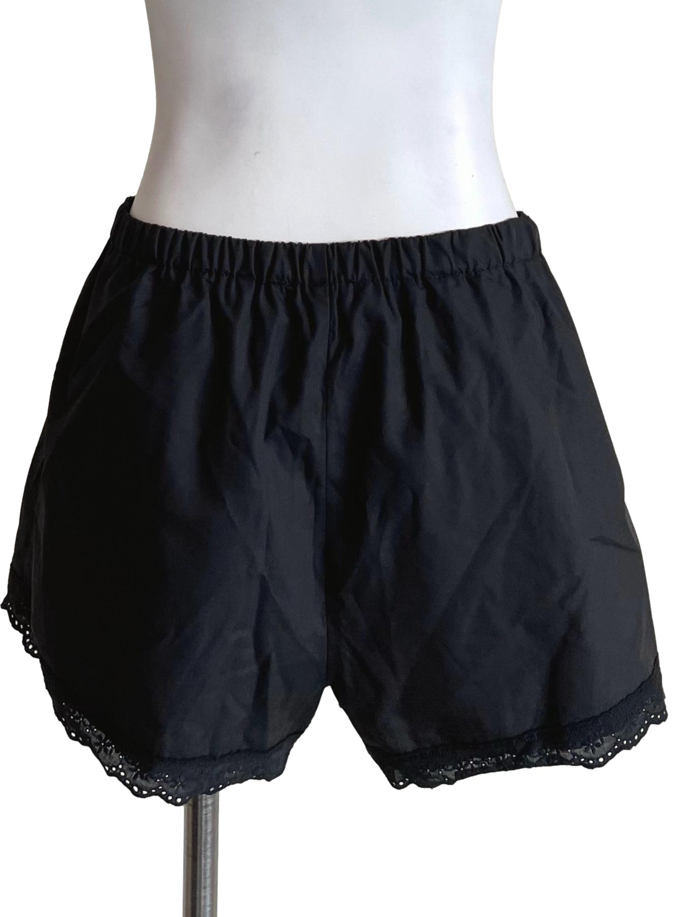 Black Lace Trace Shorts TTR