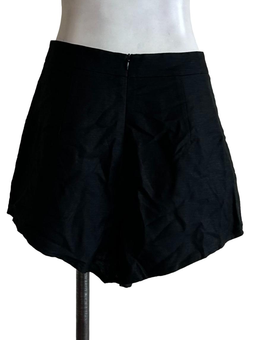 Jade Black Linen Short