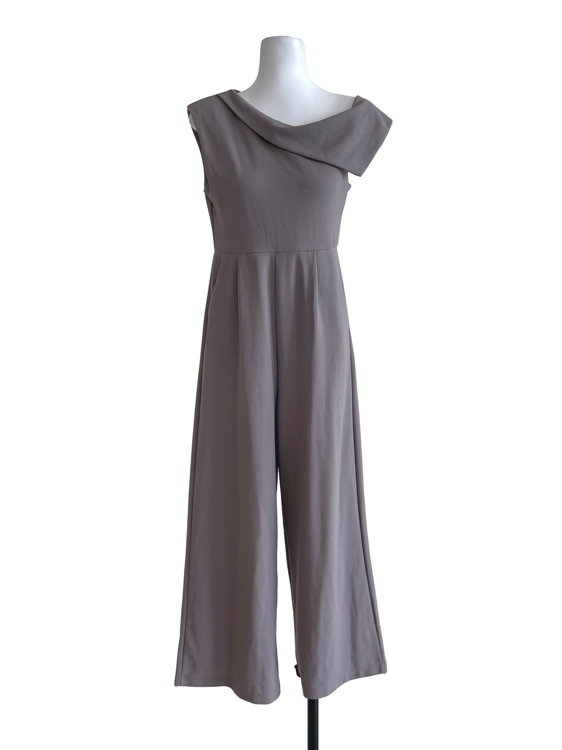Grey Plain Sleeveless Jumpsuit