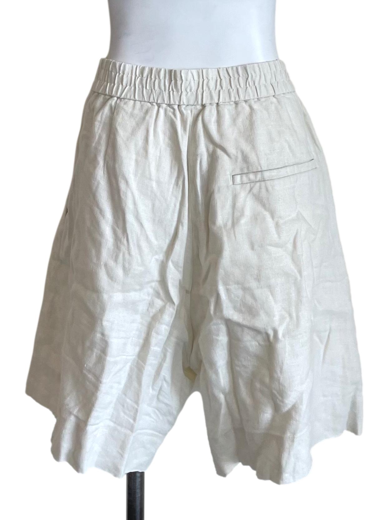 Egg Shell Knee Shorts