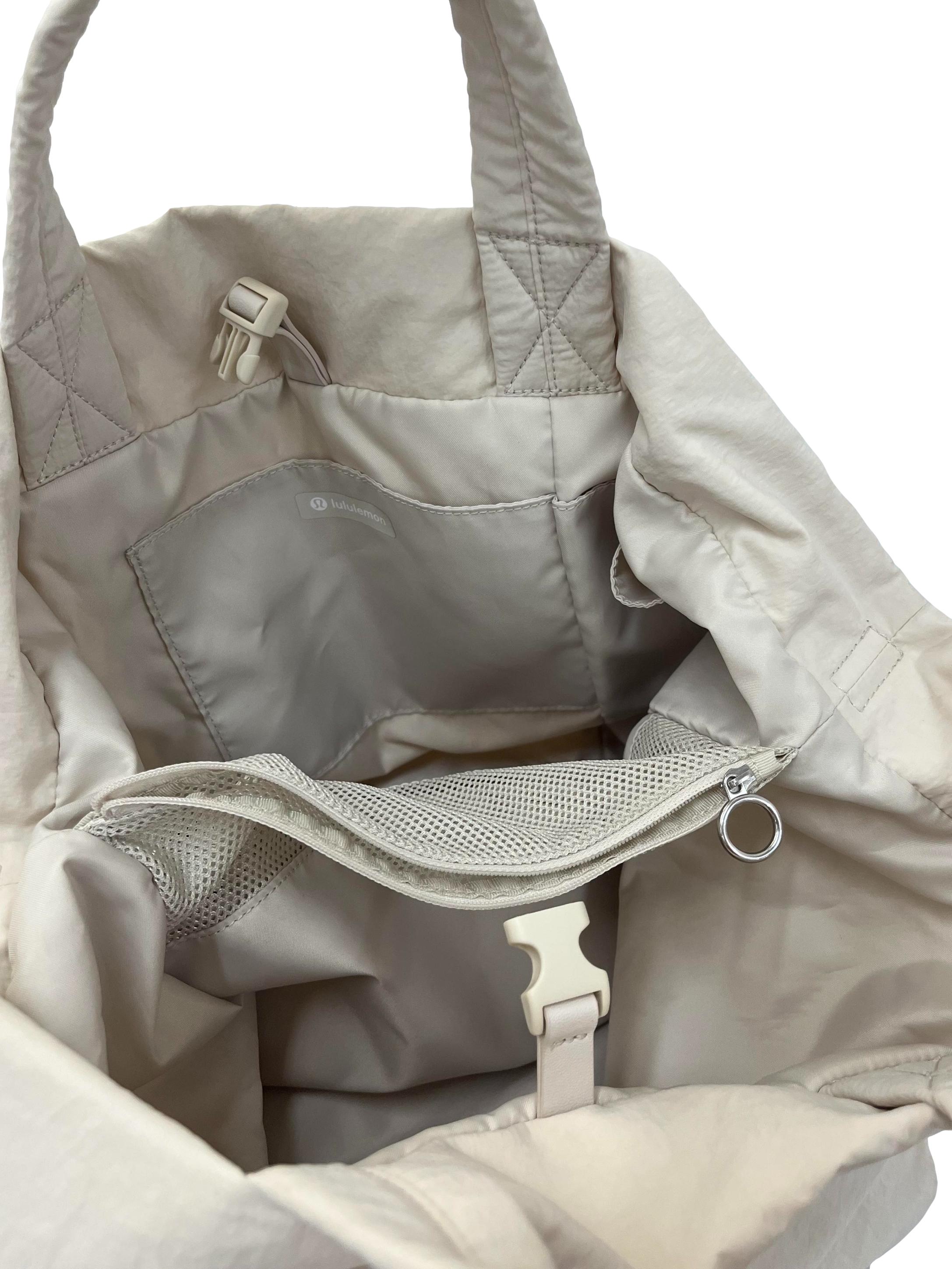 Cream On My Level Crossbody Bag