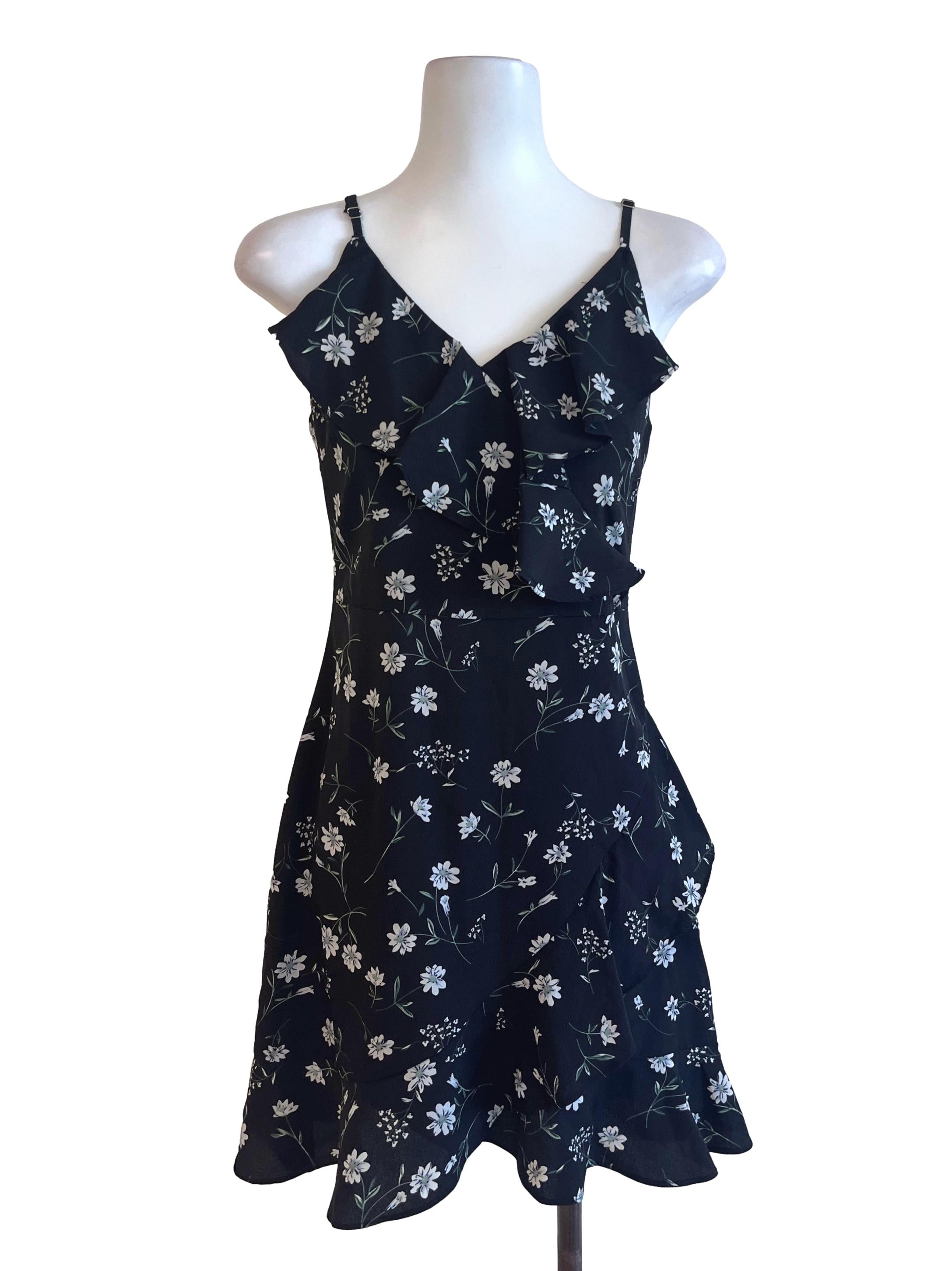 Black And White Floral Pattern Sleeveless V Neck Dress