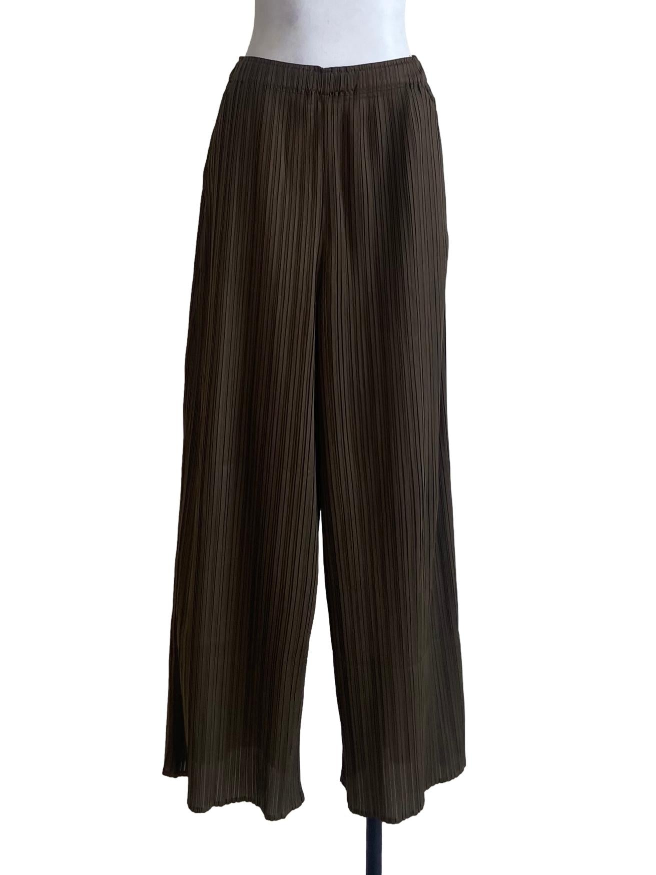 Crocodile Green Pleated Pants