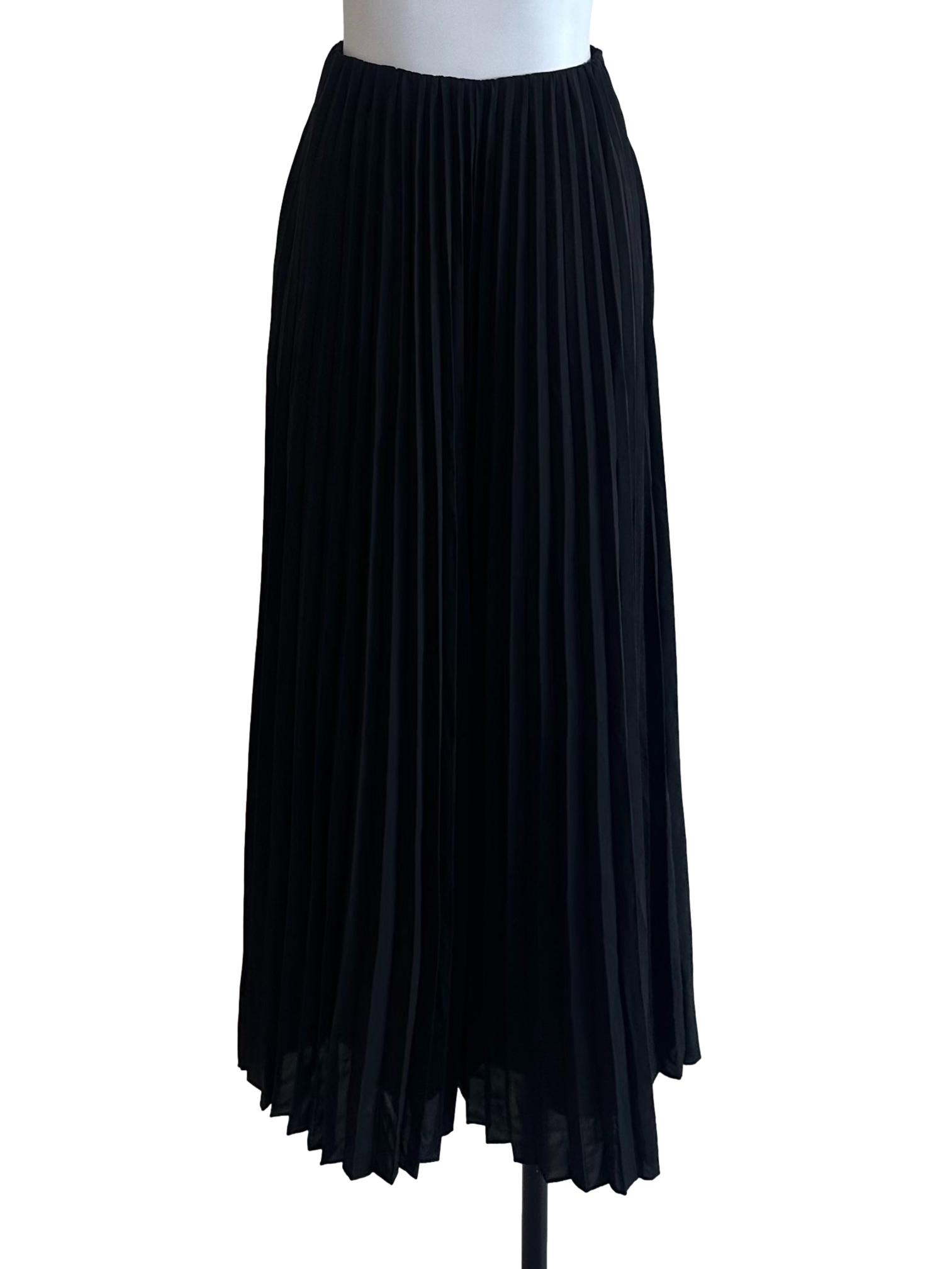 Onyx Black Pleated Pants