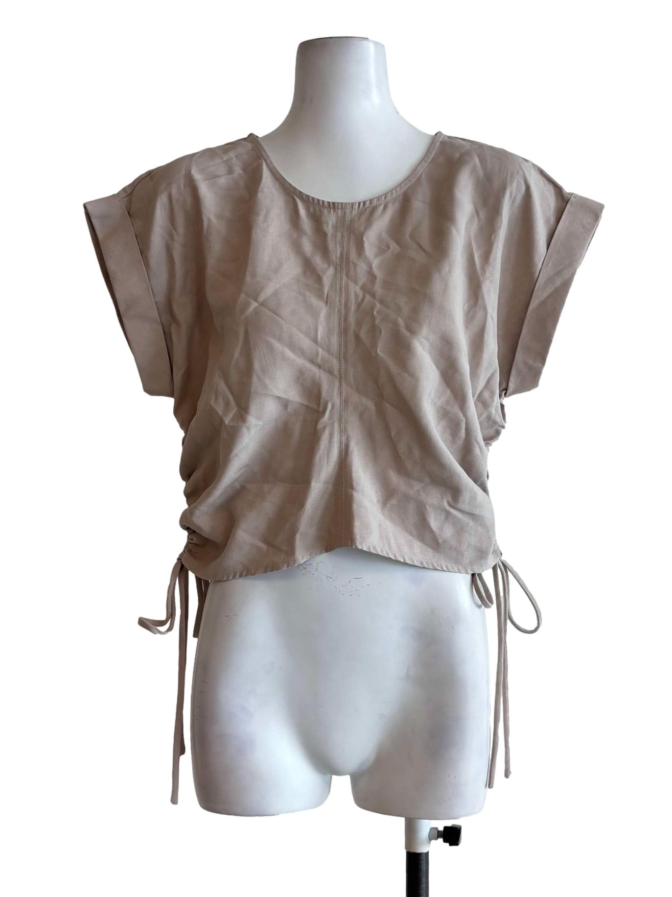 Eggshell Shortsleeve Side Scrunch Blouse