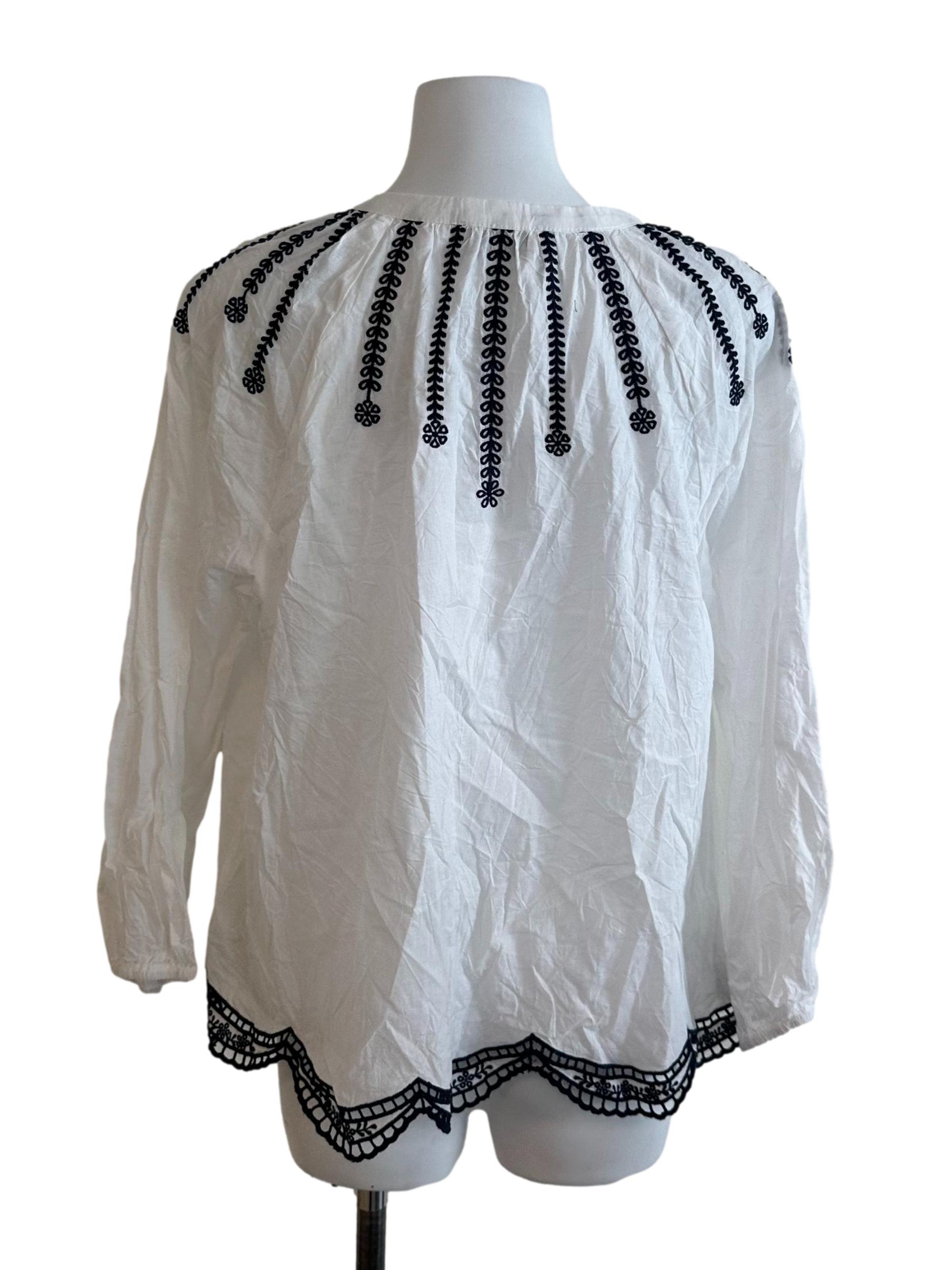 Pure White Embroidery Blouse