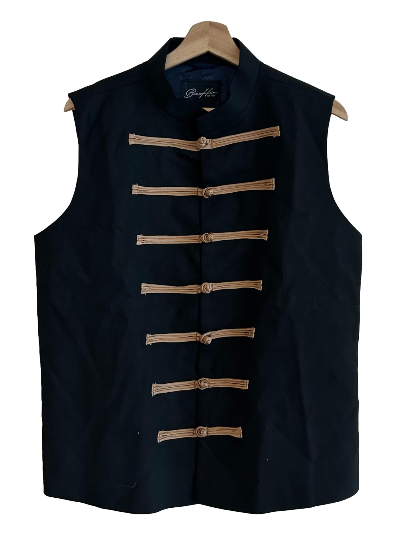 Black Collar Frog Buttons Vest