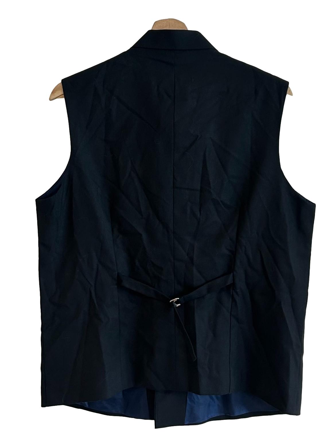 Black Collar Frog Buttons Vest
