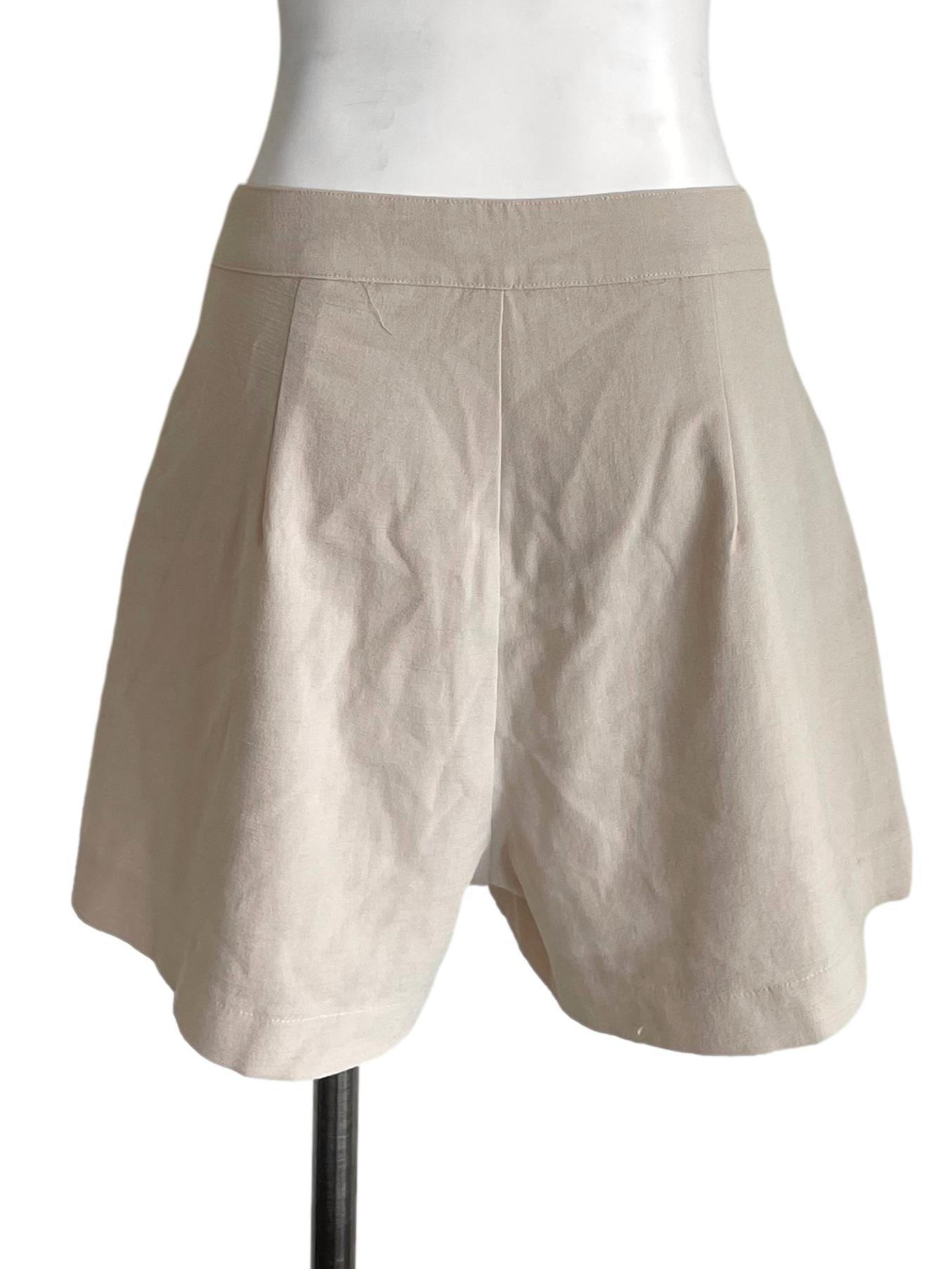 Light Beige Patch Pockets Shorts YHF