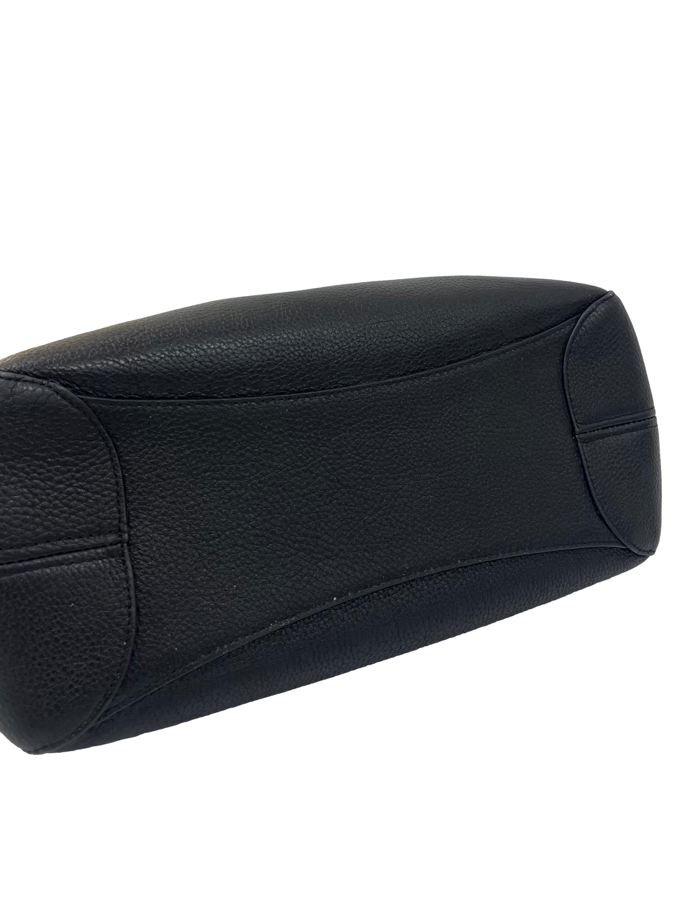 Black Medium Shoulder Bag With Silver Hardware