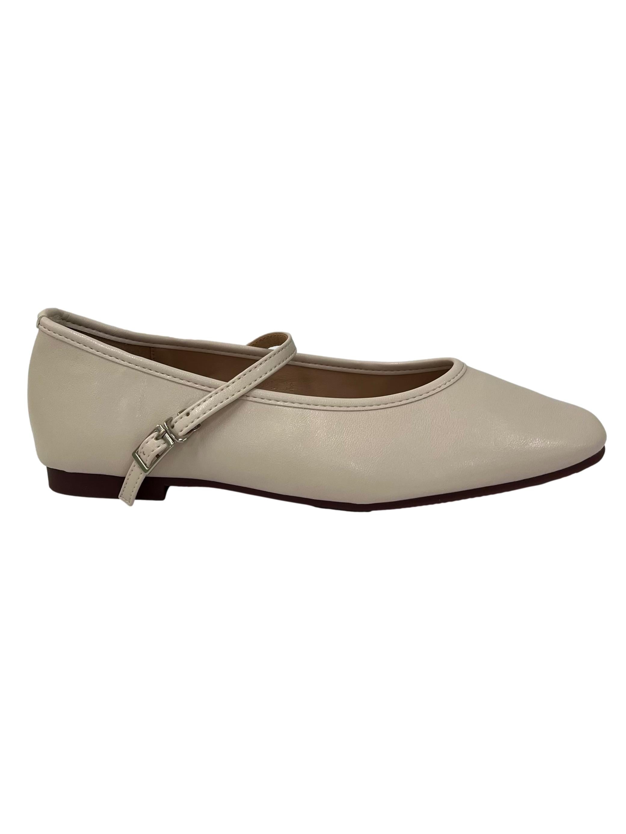 Layla Ivory Flats With Buckle Strap
