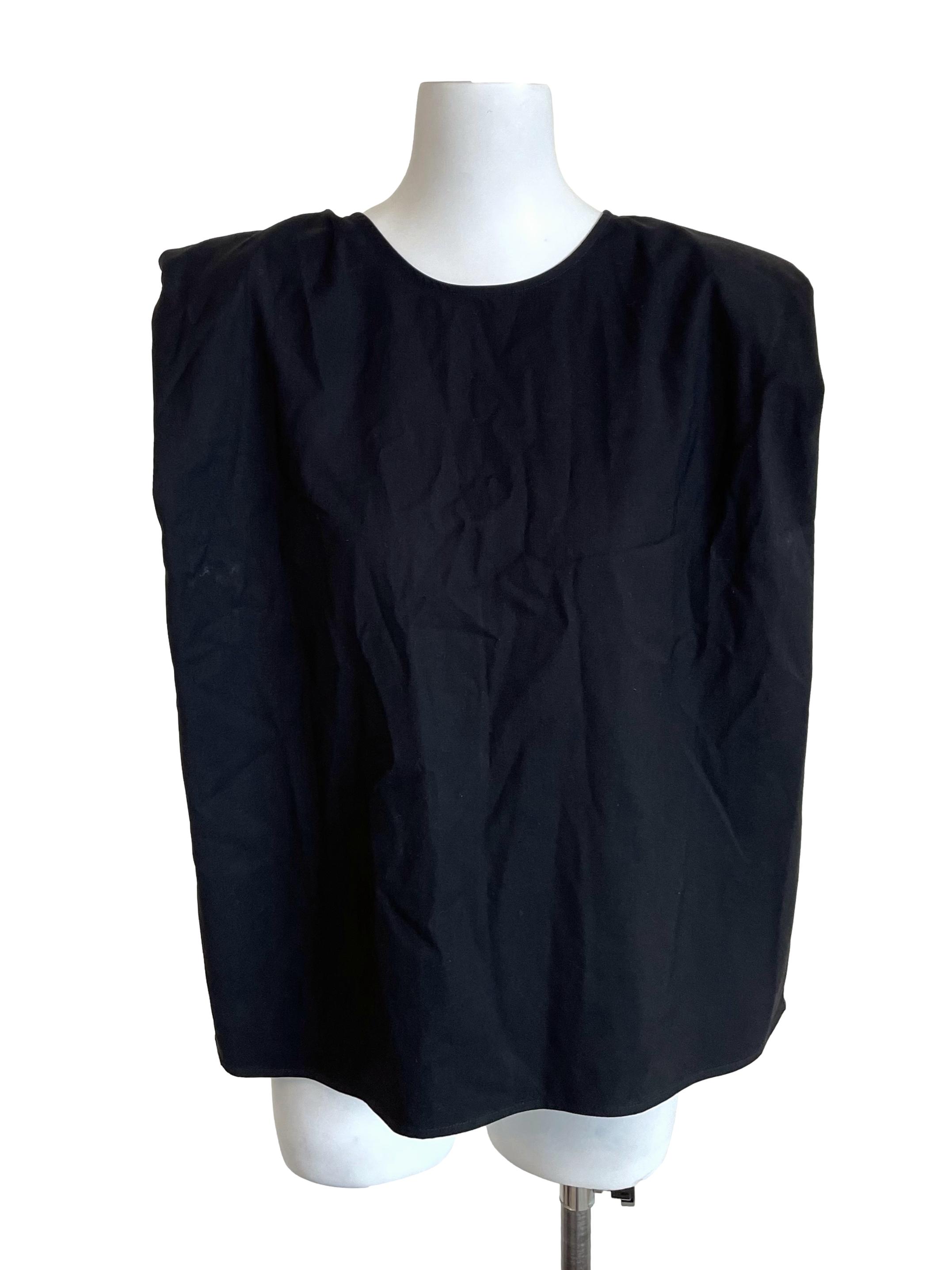 Black Broad Shoulder Square Top LB