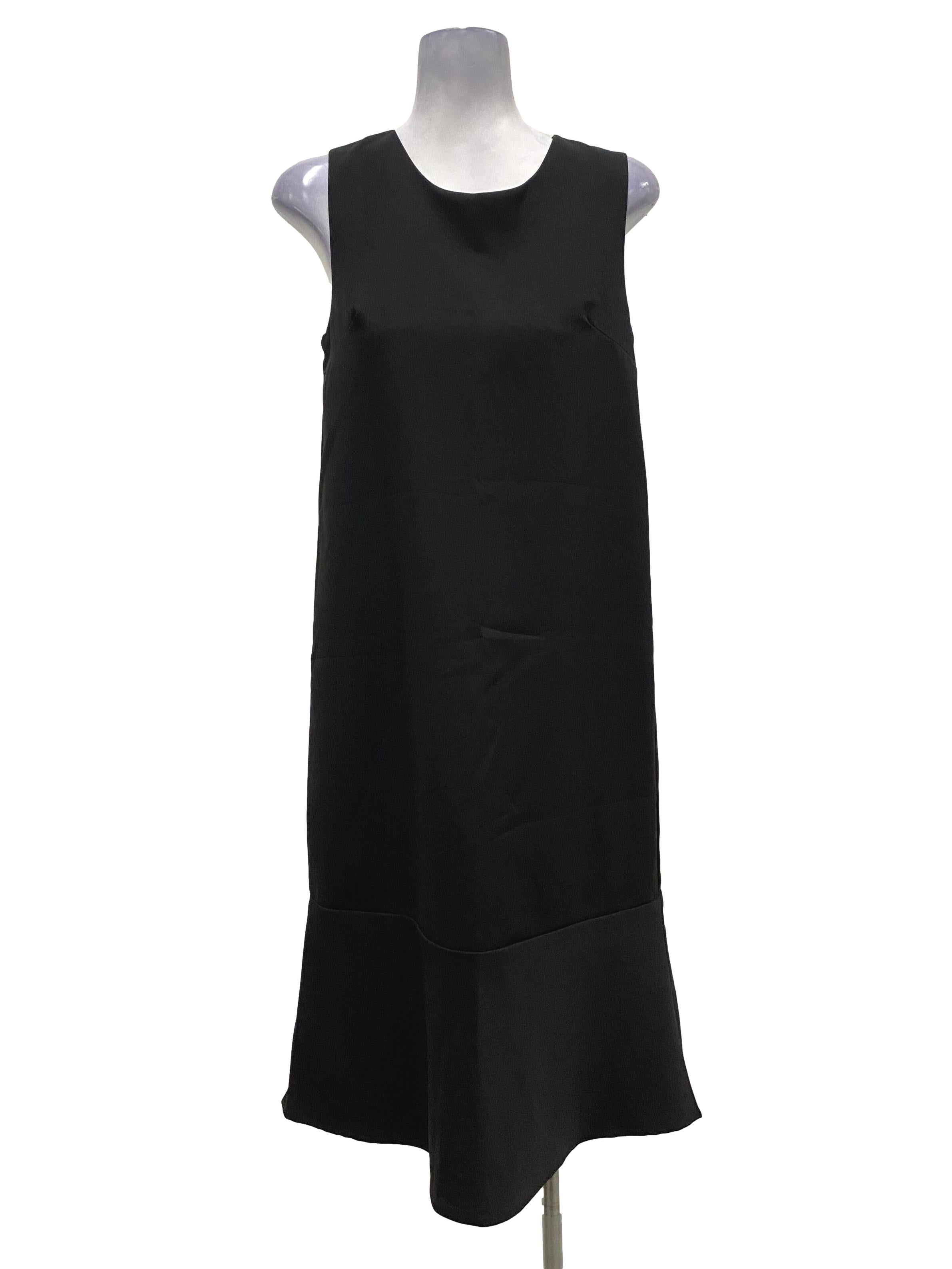 Black Round Neck Sleeveless Dress