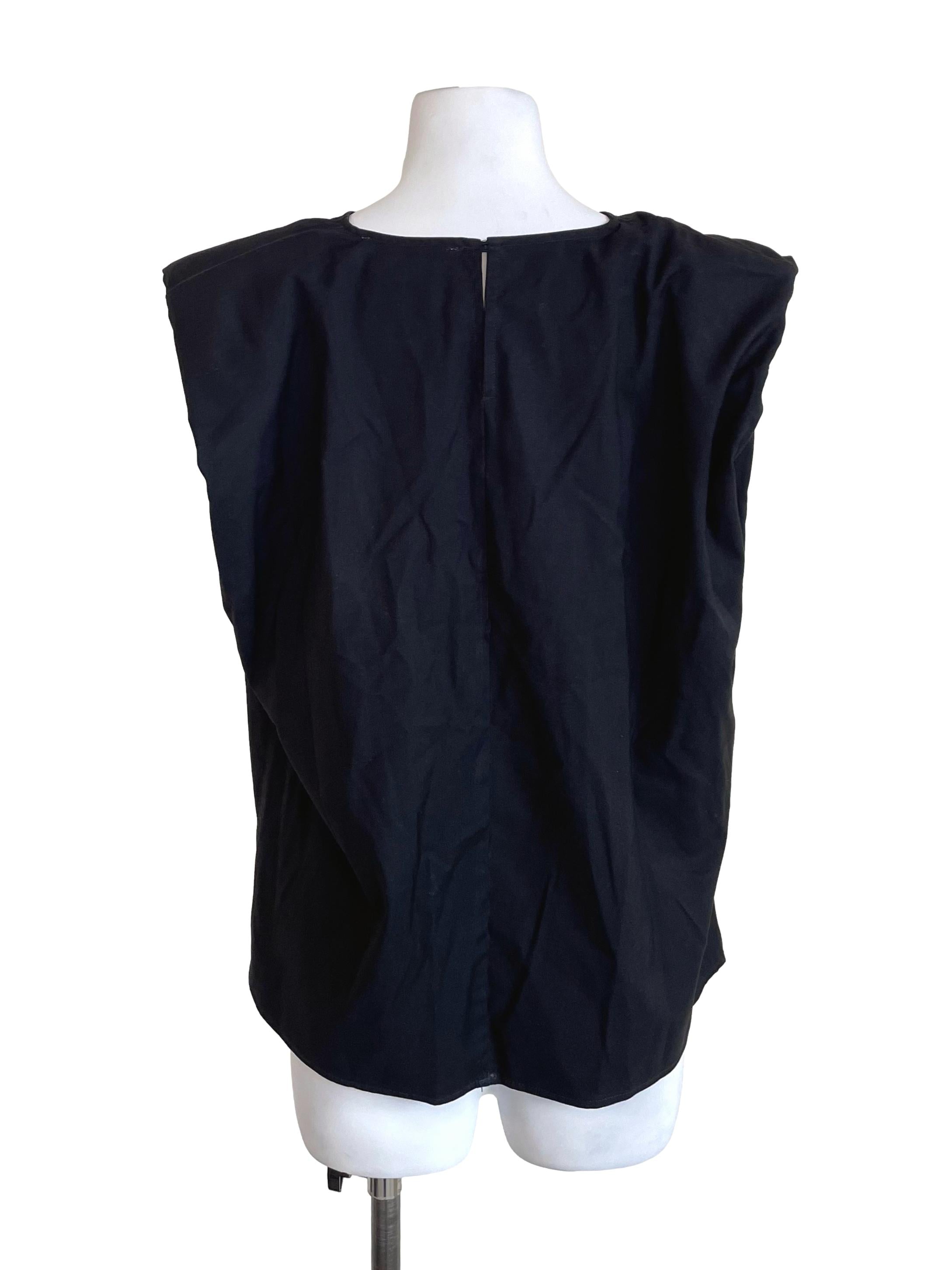 Black Broad Shoulder Square Top LB