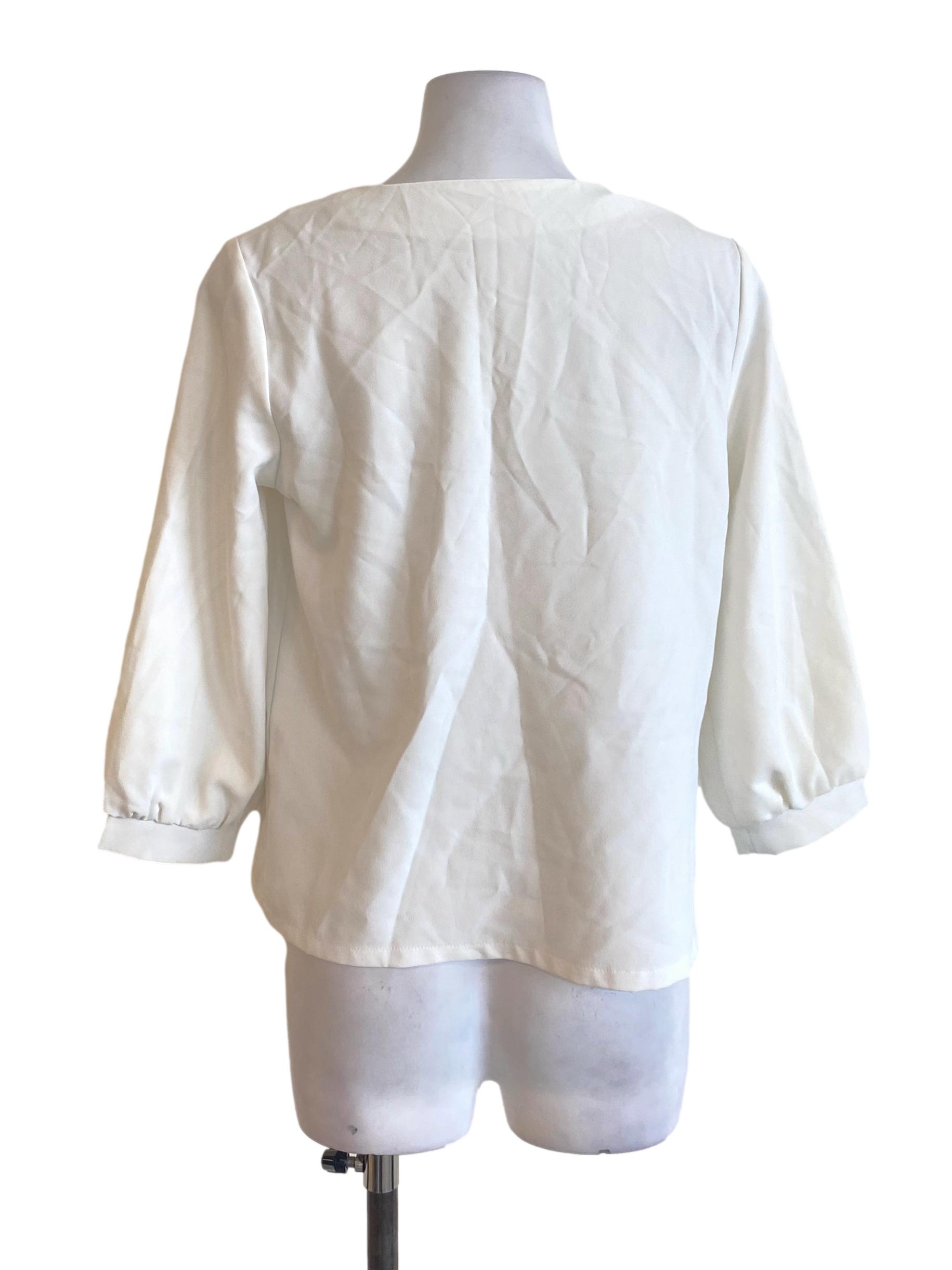 Soft White Plain Bishop Sleeve Buttonless Blouse
