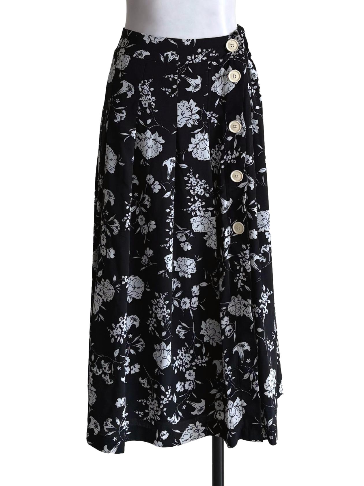 Black Floral Buttoned Skirt TEM