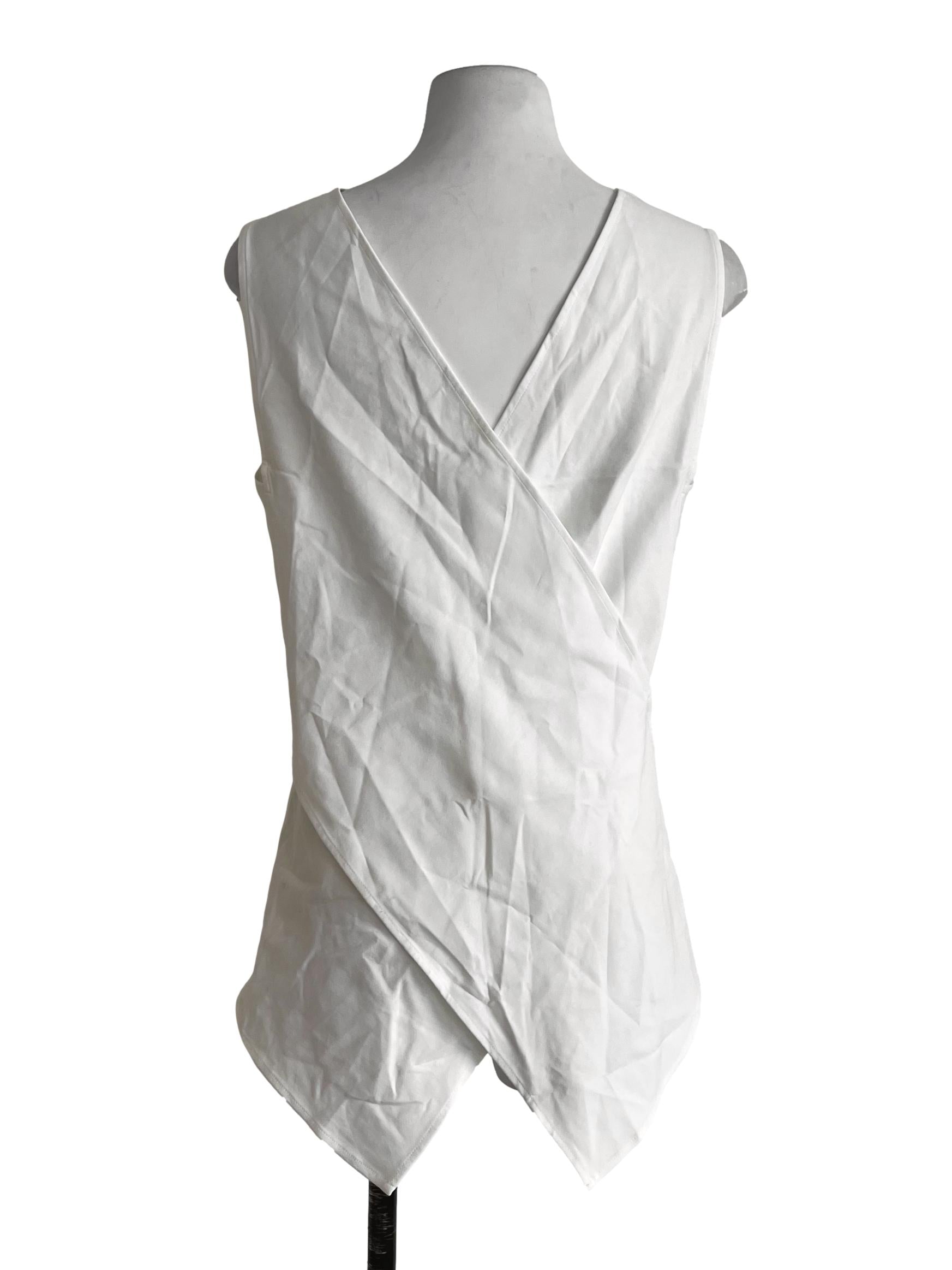 Pearl White Sleeveless Scoop Neck Blouse