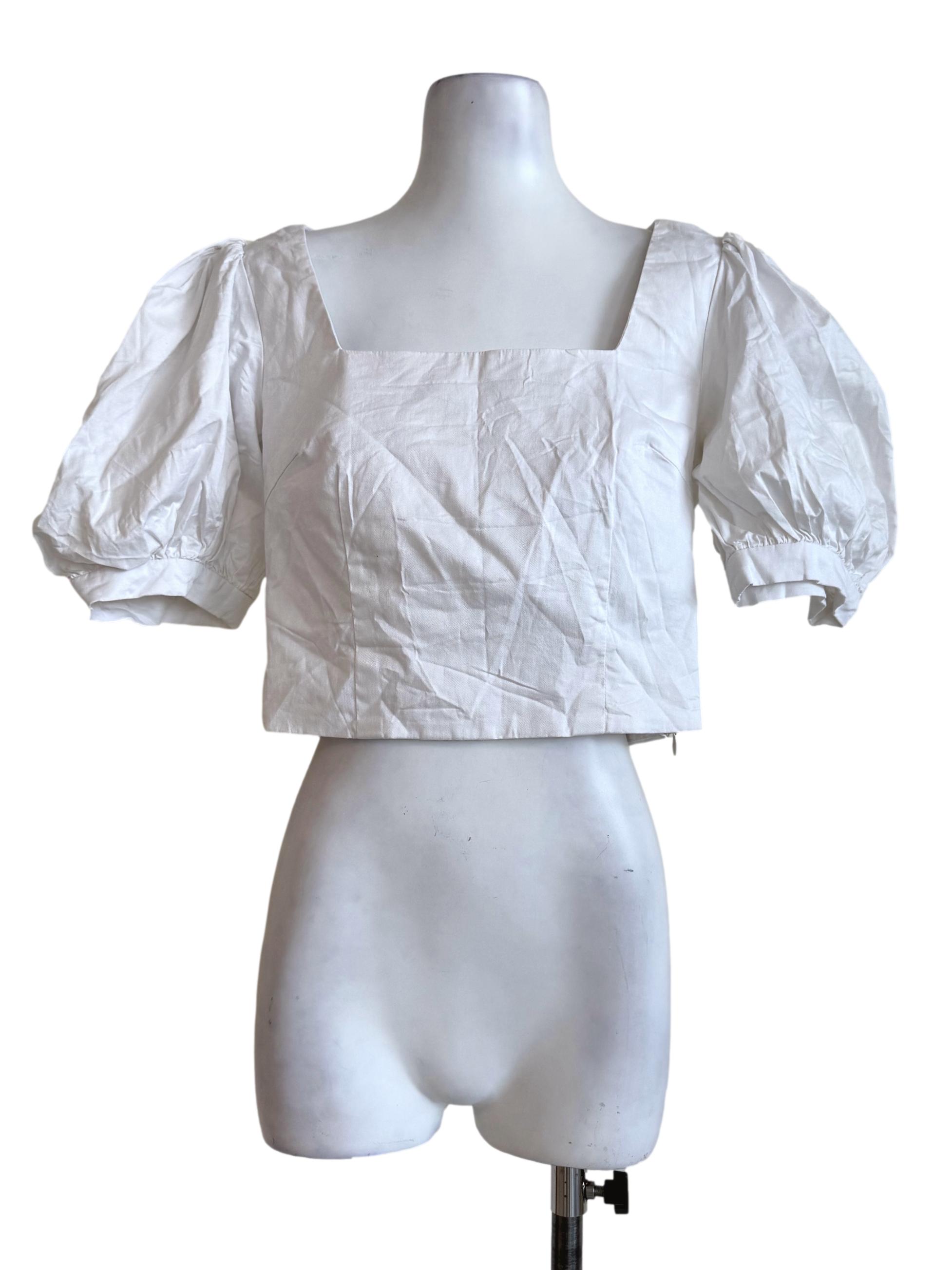 Snow White Balloon Sleeve Top